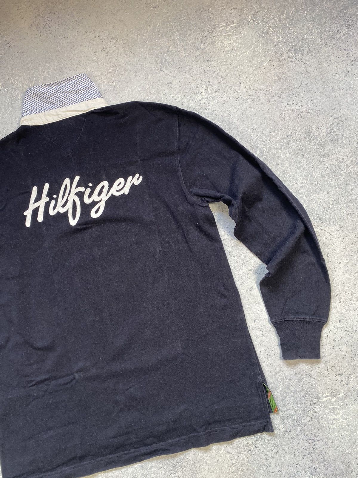 Tommy Hilfiger × Vintage Tommy Hilfiger Men’s Sweatshirt with Big Logo Size US M / EU 48-50 / 2 - 5 Thumbnail