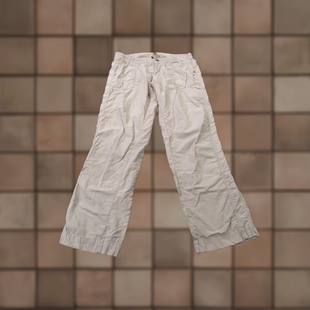 Vintage Kuhl Pants Women 12 Beige Nylon Outdoors Rock Climbing Hiking Work Stretch Pants Beige Nylon Outdoors Rock Climbing Hiking 12 Women Size 24" / US 00 / IT 34 - 1 Thumbnail