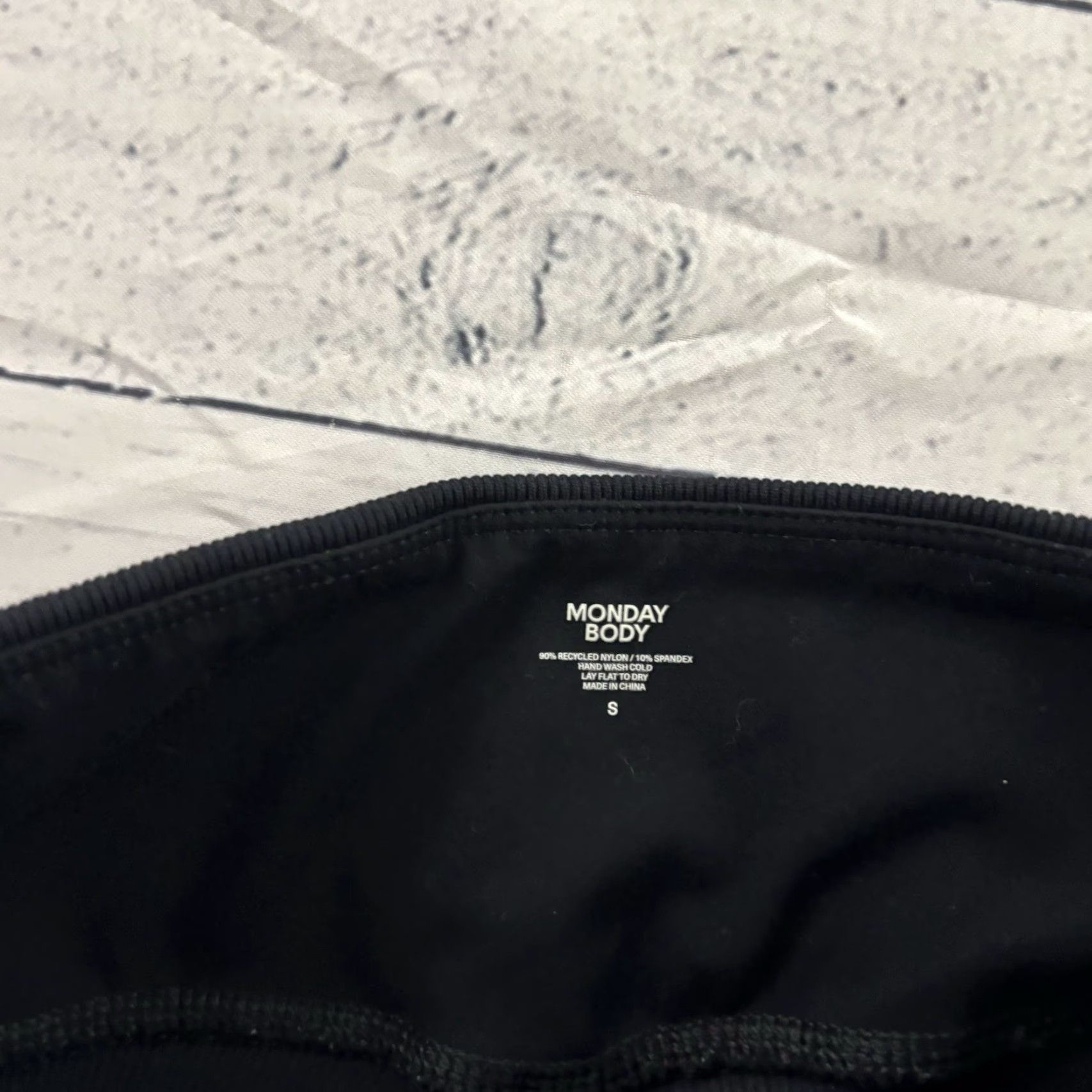 Vintage Monday Body Shorts Women's S Black Athletic Ribbed Body Compression Shorts Women Black S Size 28" / US 6 / IT 42 - 4 Thumbnail