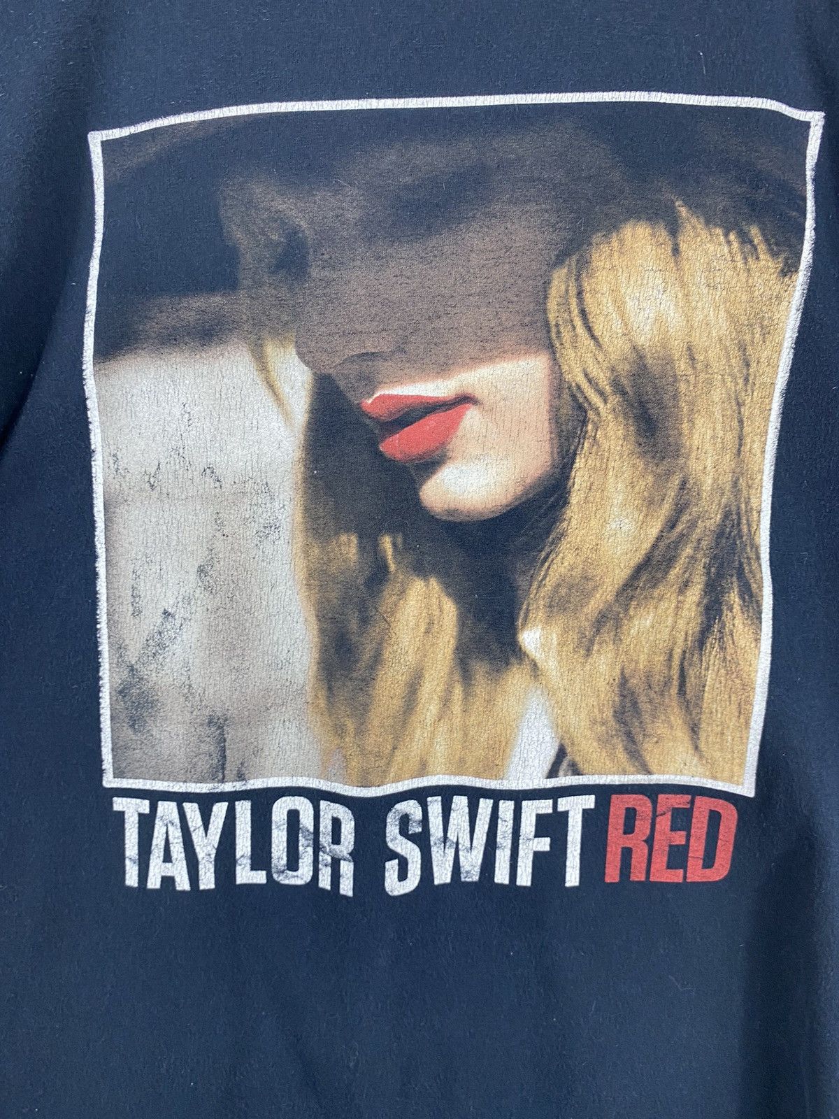 Band Tees Solo Singer Taylor Swift Red Tour 2013 Tee Size S / US 4 / IT 40 - 2 Thumbnail