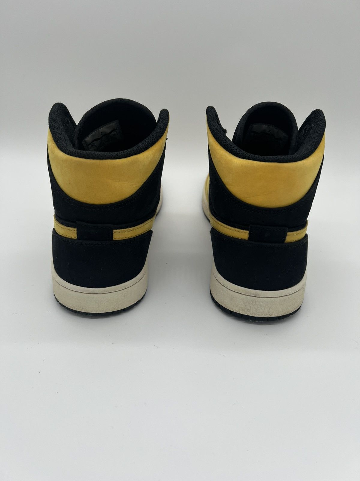 Jordan Brand Jordan 1 Mid Reverse New Love Size 8.5M Size US 8.5 / EU 41-42 - 6 Thumbnail
