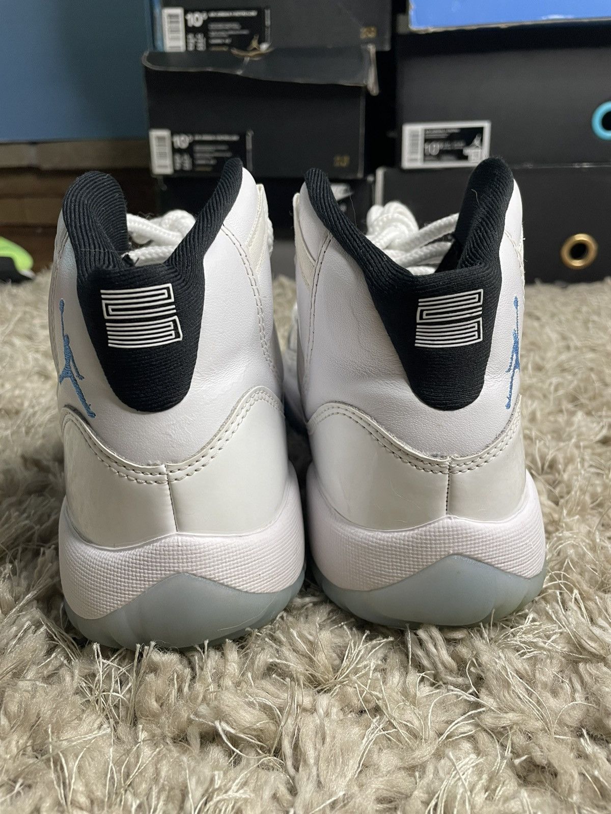 Jordan Brand Jordan 11 Legend Blue Size US 6 / EU 39 - 6 Thumbnail