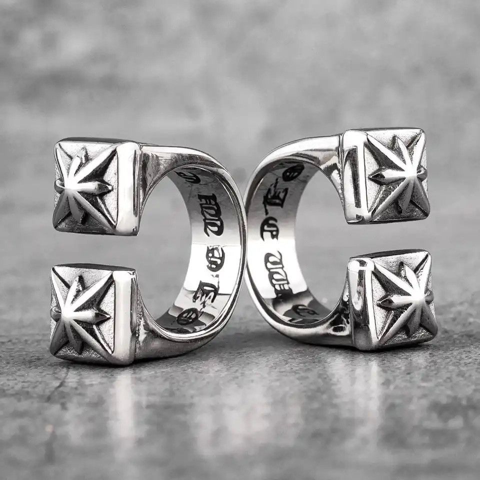 Jewelry × Vintage Vintage Gothic Flower Stainless Steel Size ONE SIZE - 1 Thumbnail