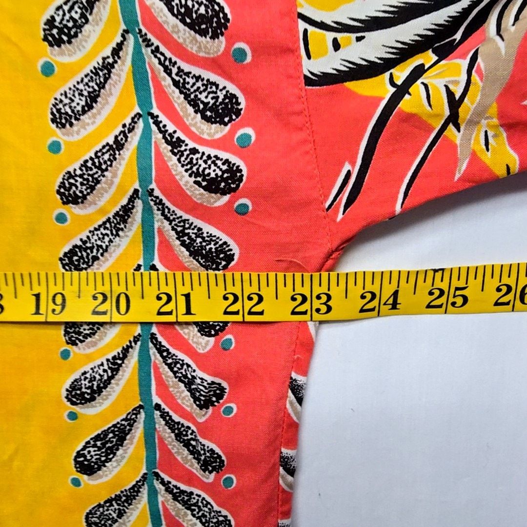 Generra Vintage Hawaiian Shirt Floral Red Rayon L Button Up Size US L / EU 52-54 / 3 - 12 Thumbnail