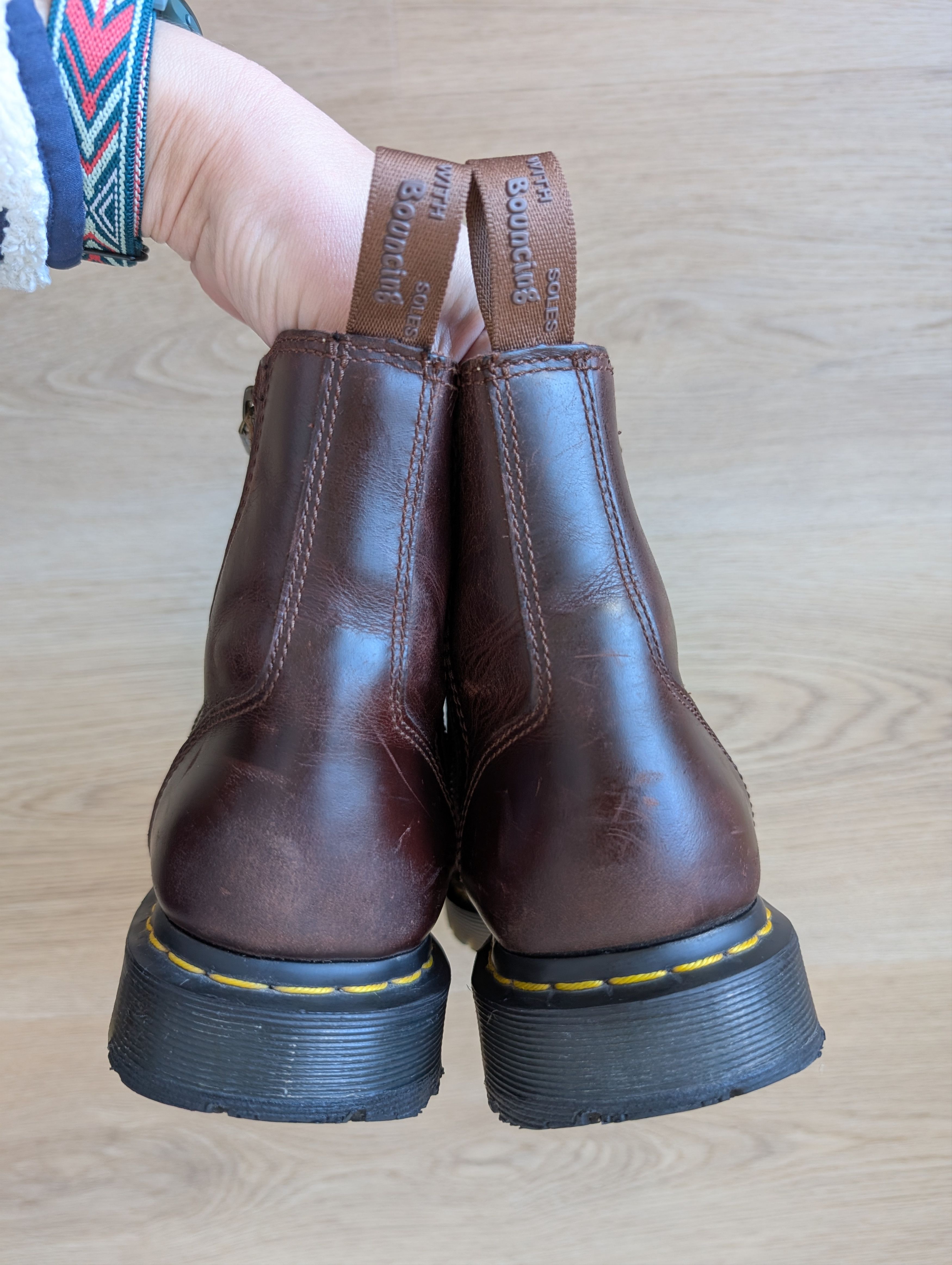 Dr. Martens Dr Martens 2976 Alyson Womens Wintergrip Chelsea Boot Size US 9 / IT 39 - 6 Thumbnail