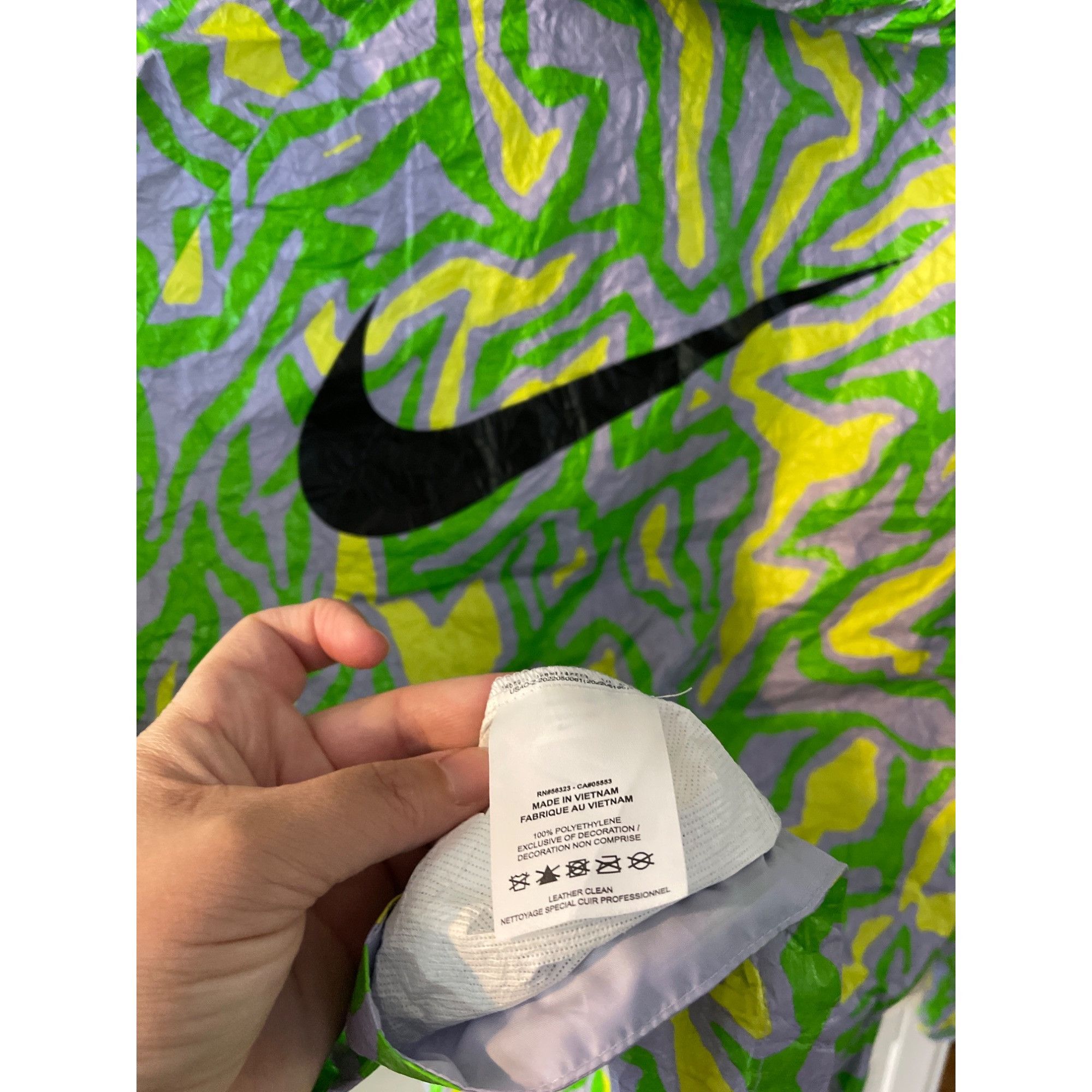 Nike Nike Men's Swoosh Itax Multicolor Lightweight Windbreaker Ja Size US M / EU 48-50 / 2 - 6 Thumbnail