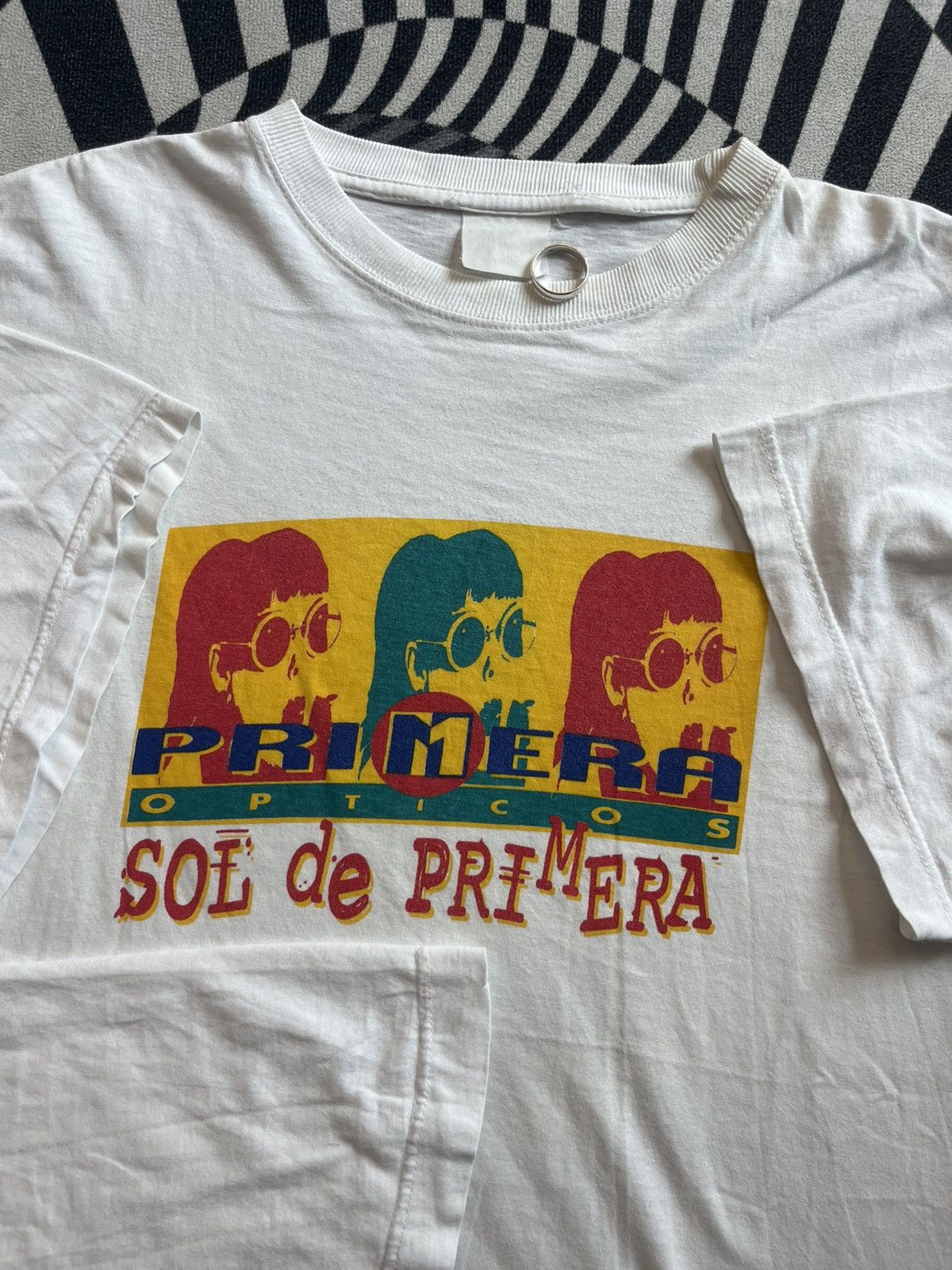 Arts & Science Vintage PRIMERA Opticos SOL de Primera 90’s pop art Tshirt Size US XL / EU 56 / 4 - 6 Thumbnail