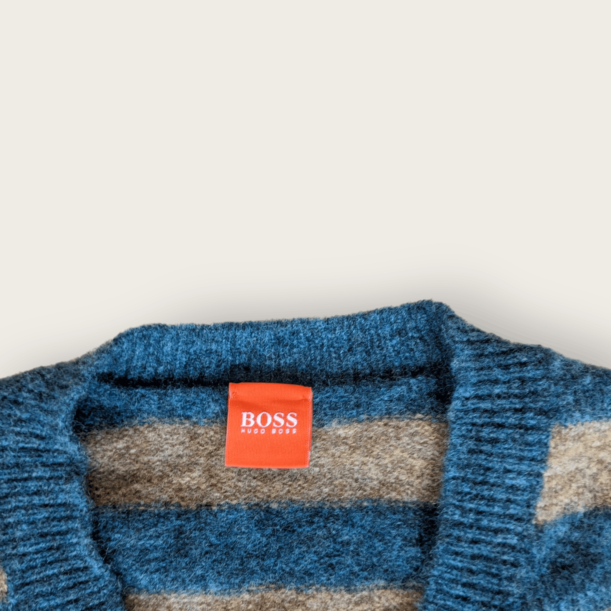 Hugo Boss Hugo Boss Wool Sweater Striped V-Neck Made in Italy Size L Size US L / EU 52-54 / 3 - 8 Thumbnail