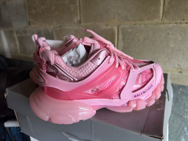 Balenciaga o1mt1gz0625 Track Clear Sole Sneakers in Pink Size US 6 / IT 36 - 1 Thumbnail