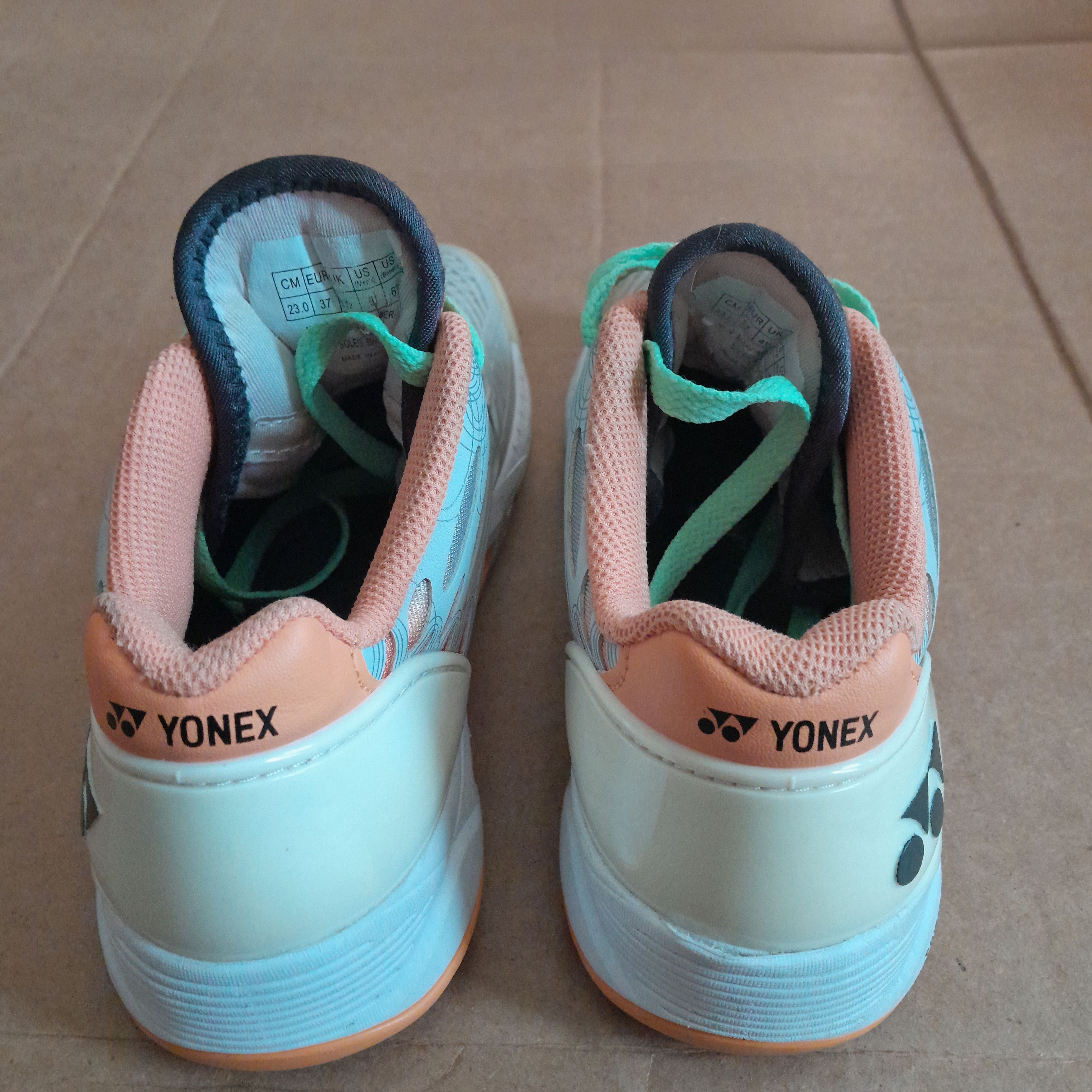 Other Yonex Badminton shoes Power Cushion Eclipsion Mid Top Size US 5 / EU 37 - 2 Thumbnail