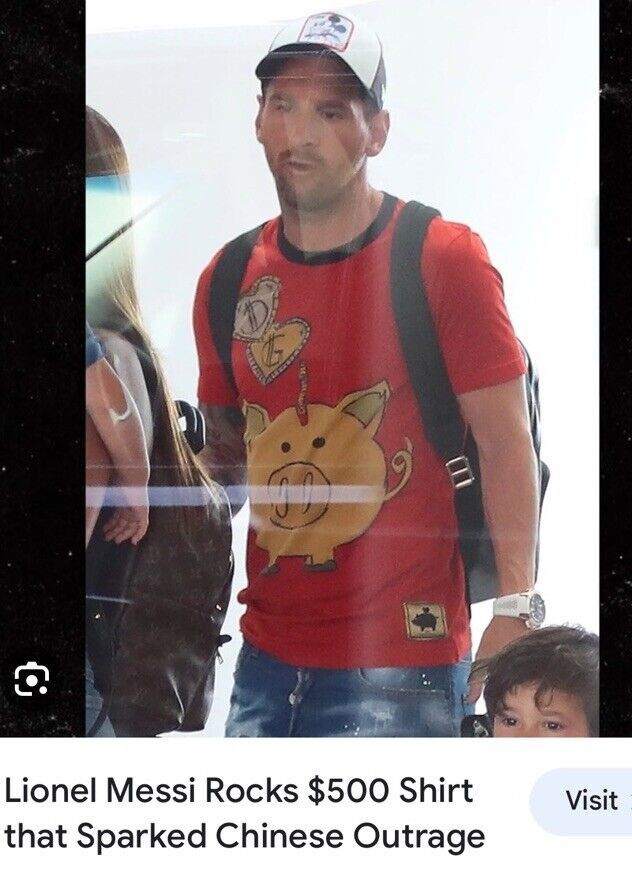 Dolce & Gabbana 🇮🇹 Dolce & Gabbana Chinese New Year Pig T-Shirt Made in Italy Size US M / EU 48-50 / 2 - 2 Thumbnail