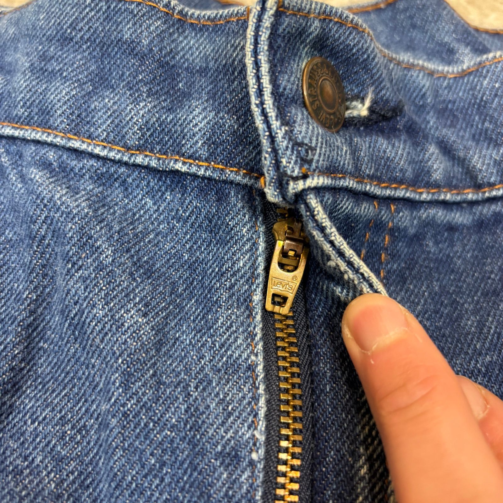 Levi's × Vintage Vintage Levi's 505 Straight Leg Jeans 29x27 Made in USA Size US 29 - 6 Thumbnail