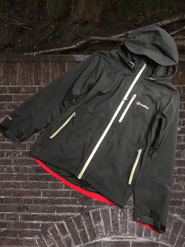 Berghaus × Goretex Berghaus vintage gore-tex light jacket Size US S / EU 44-46 / 1 - 1 Thumbnail