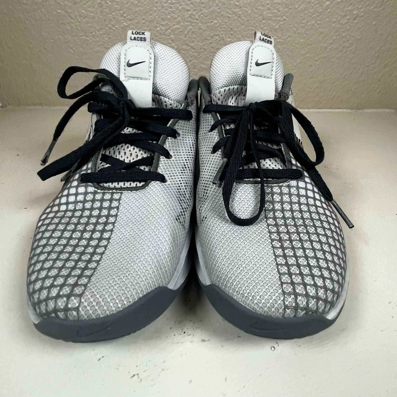 Nike Nike Men’s Metcon 8 Photon Dust Anthracite DO9328-004 size 7 Size US 7 / EU 40 - 3 Thumbnail