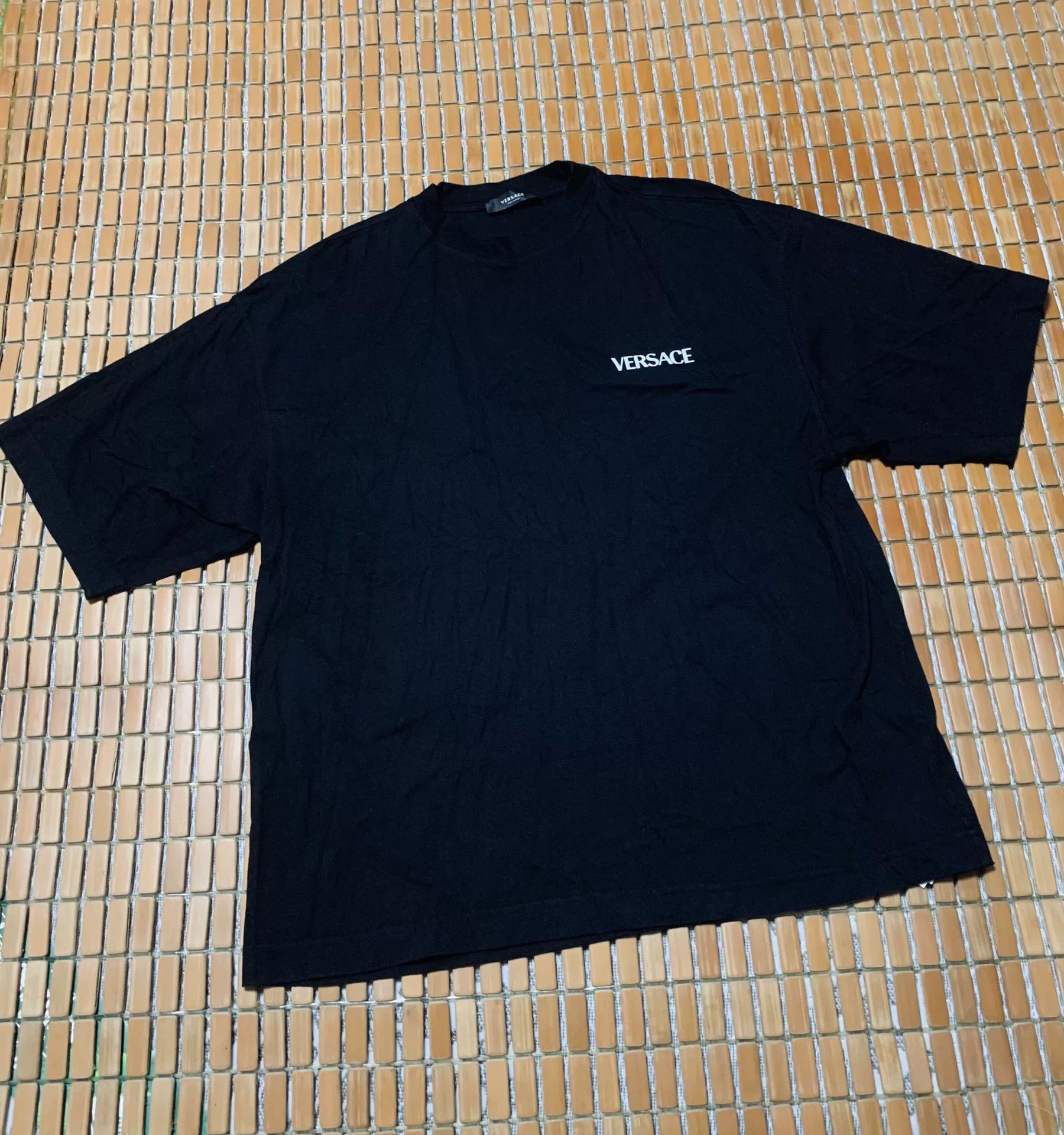 Versace Versace Printed Logo Short-Sleeve T-Shirt Size US S / EU 44-46 / 1 - 1 Thumbnail