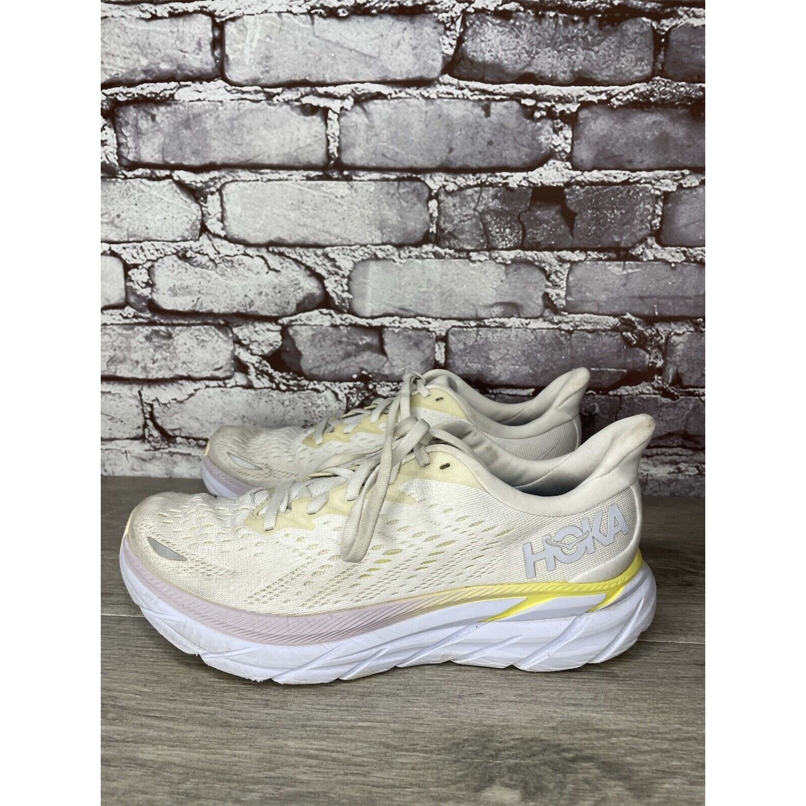 Hoka Hoka One One Clifton 8 1119394 BDBBW White Yellow Running Sn Size US 8 / IT 38 - 11 Thumbnail