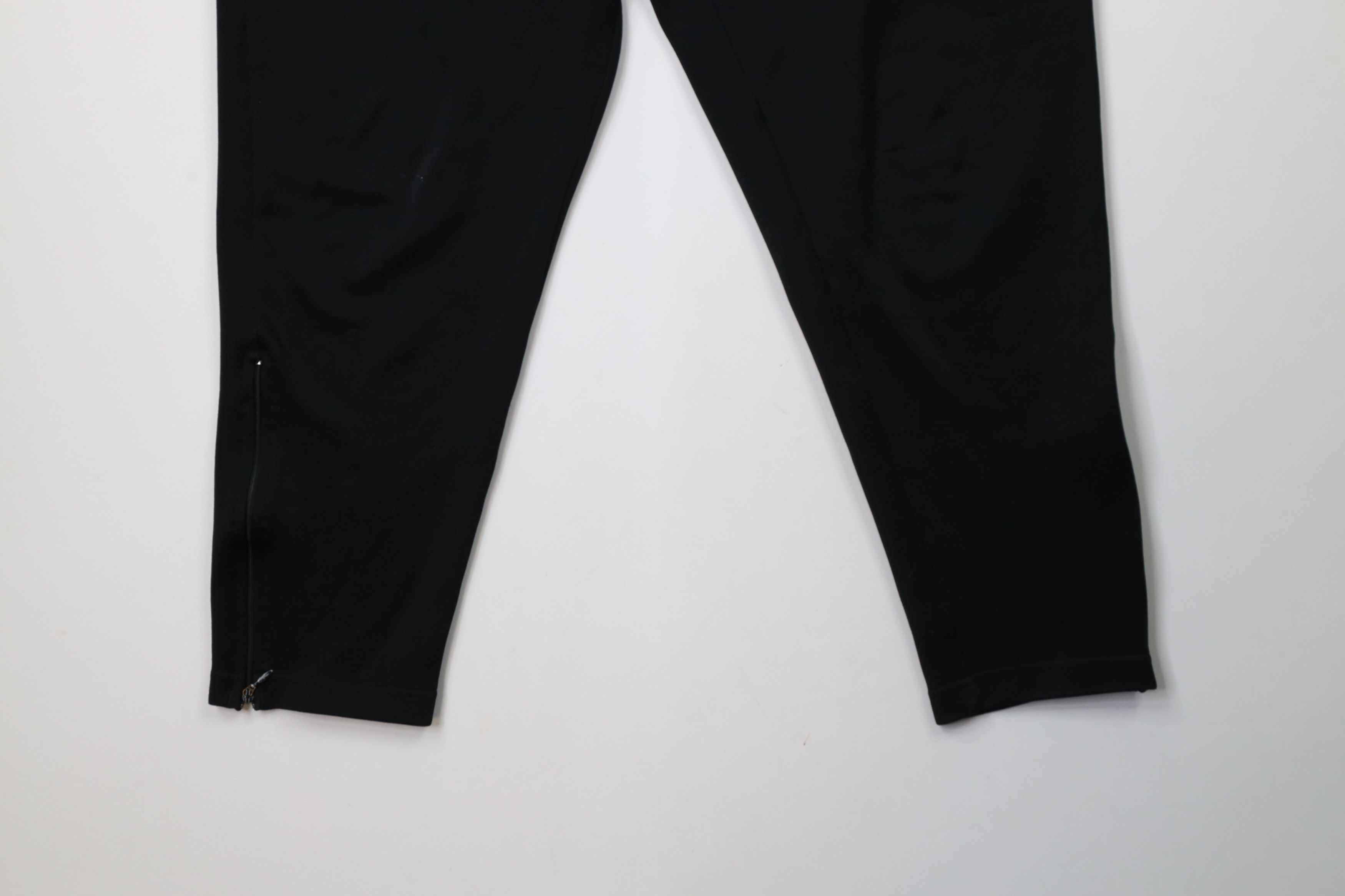 Adidas × Vintage Vintage 90s Adidas Tapered Leg Soccer Warm Up Sweatpants Size US 32 / EU 48 - 4 Thumbnail