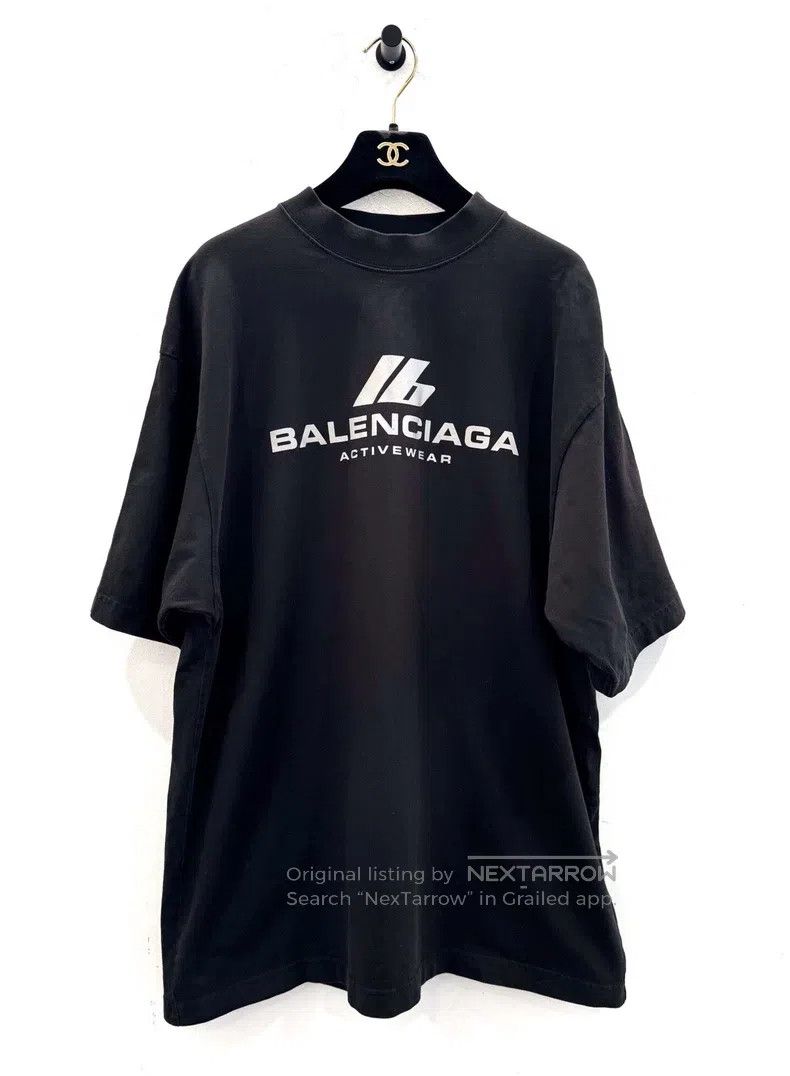 Balenciaga Balenciaga Letter Print Logo Black Men's Short Sleeve Size US S / EU 44-46 / 1 - 1 Thumbnail
