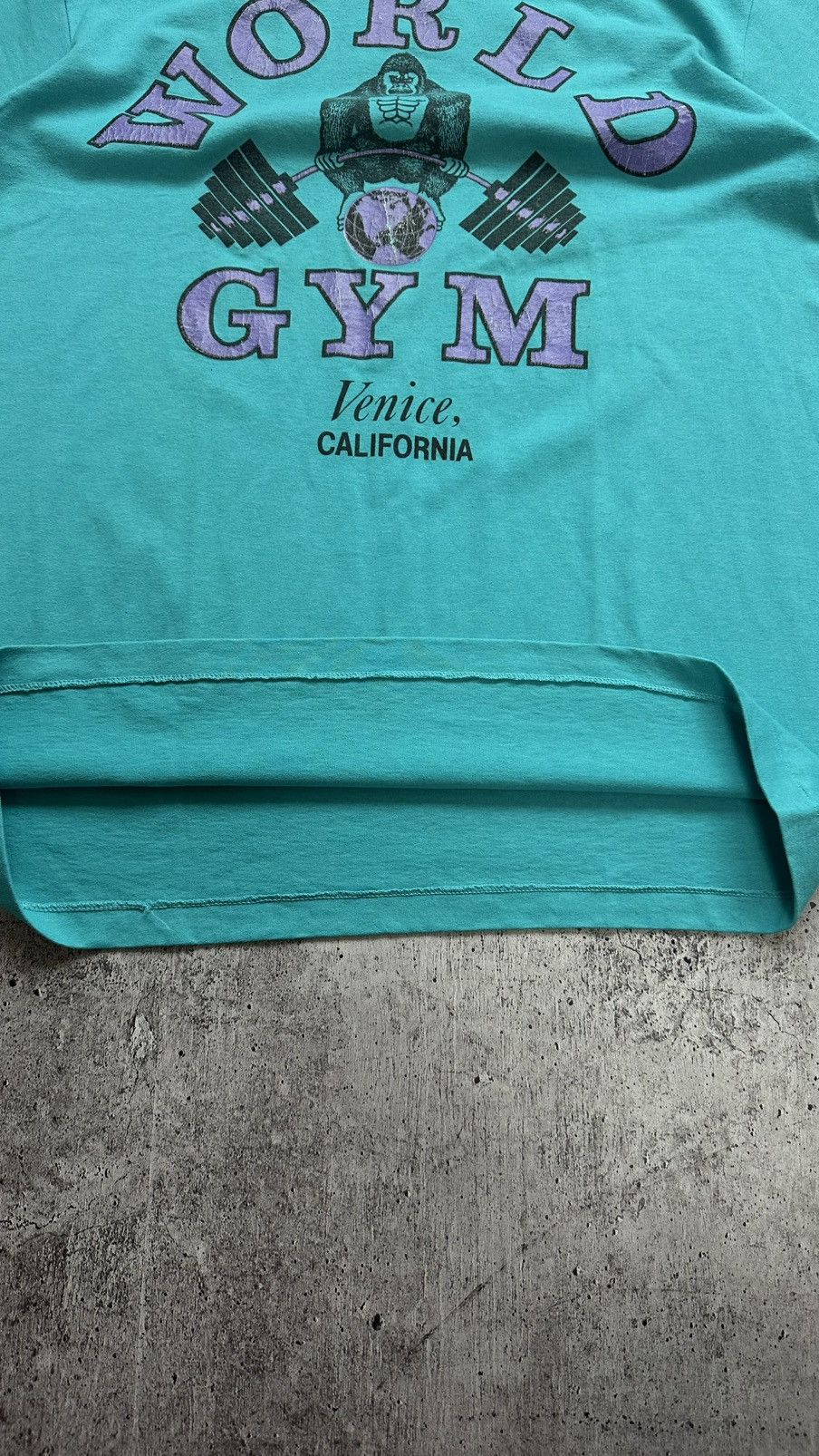 Vintage Vintage 90’s World Gym Venice California Single Stitch Tee Size US L / EU 52-54 / 3 - 12 Thumbnail