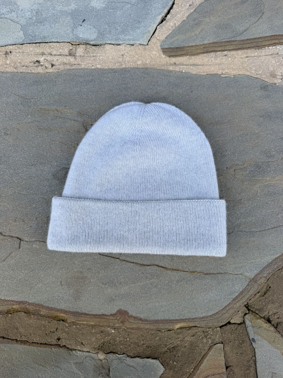 Chanel Chanel Crystal CC Heart Cashmere Beanie Size ONE SIZE - 3 Thumbnail
