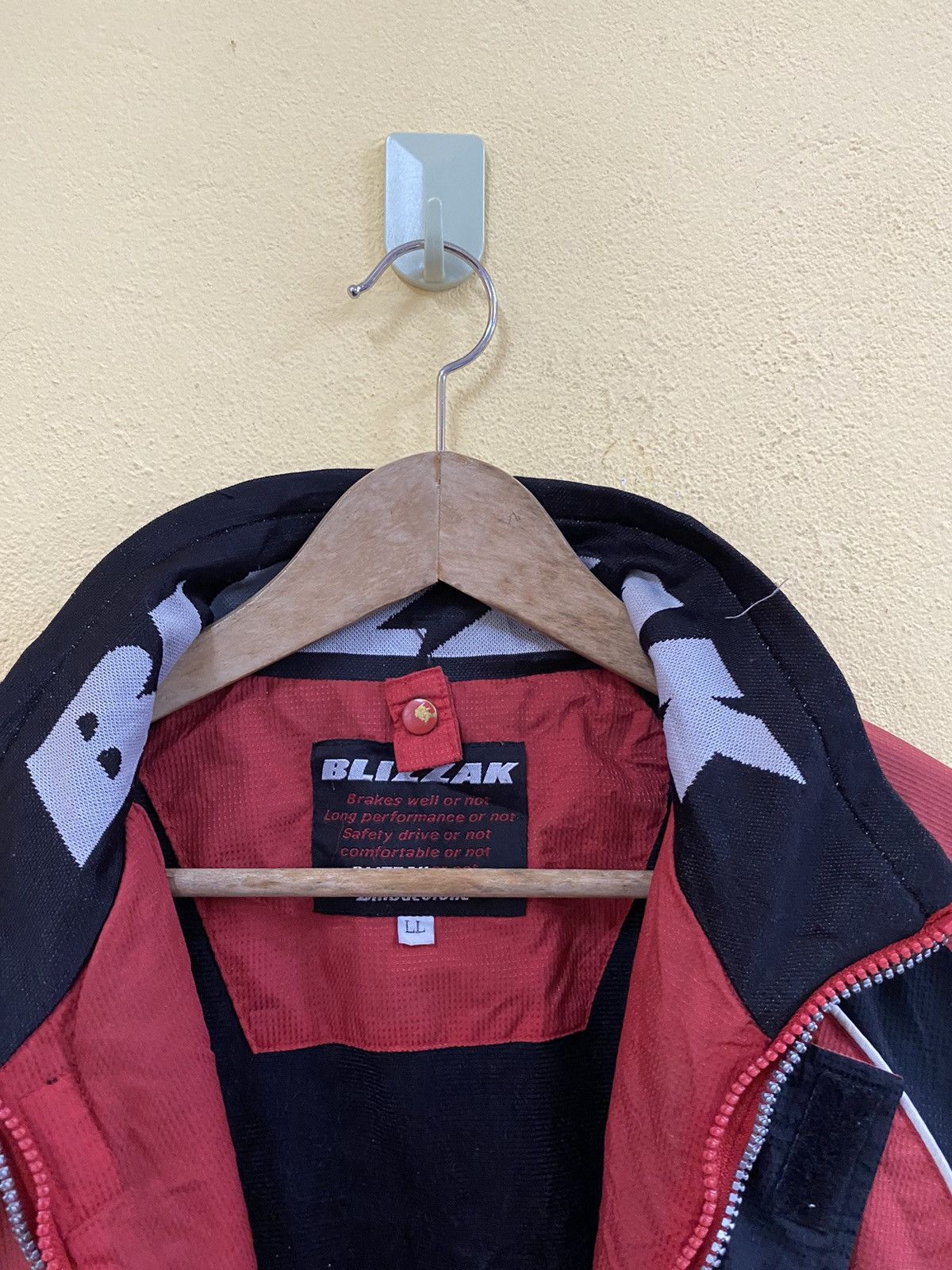 VINTAGE BRIDGESTONE BLIZZAK JACKET
