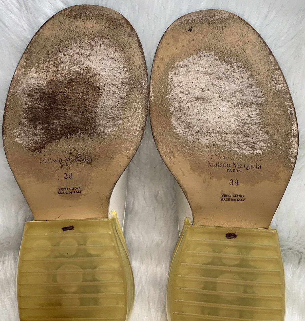 Maison Margiela Maison Margiela White Airbag Shoes Size US 9 / IT 39 - 11 Thumbnail