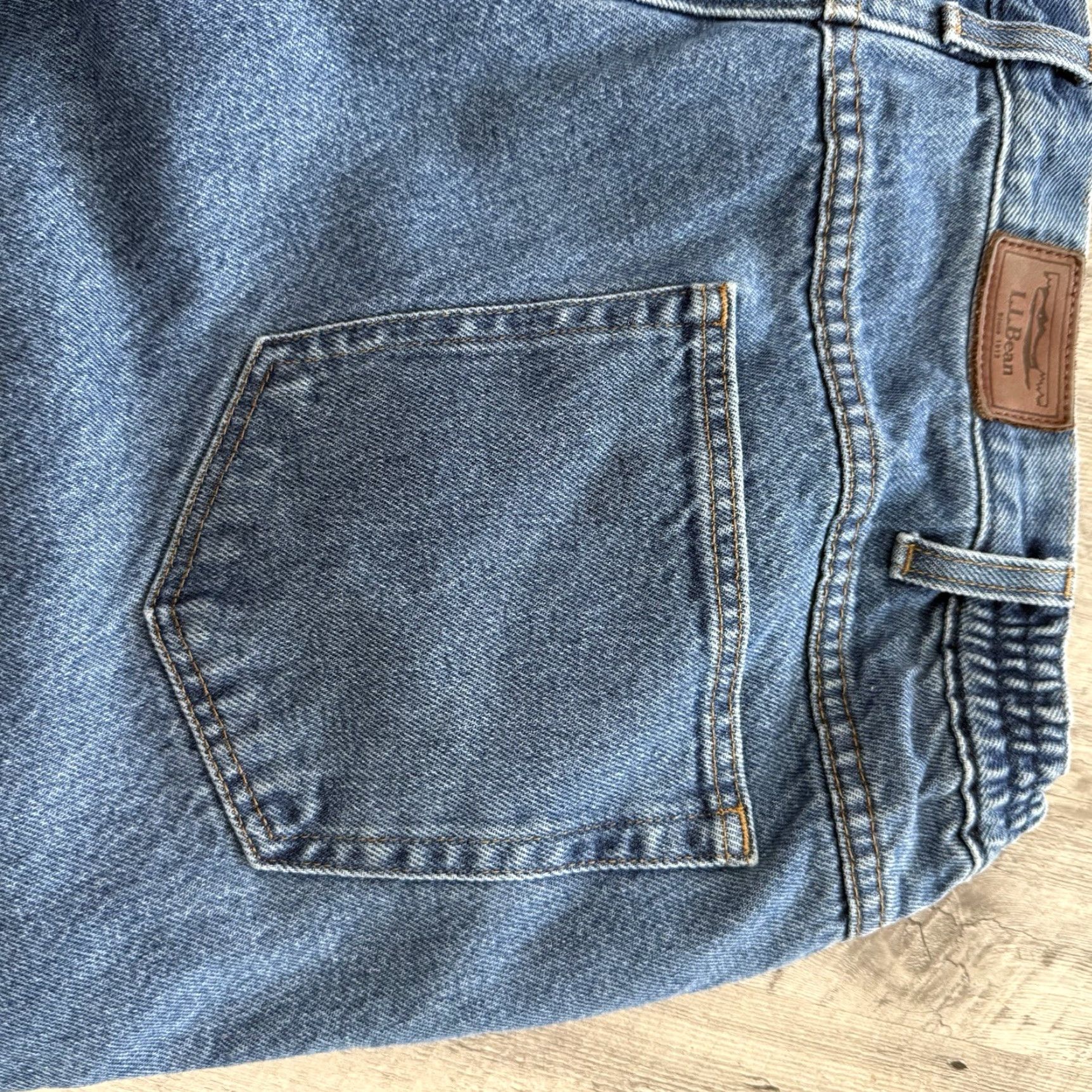 Vintage LL Bean Jeans 42x34 Mens Flannel-Lined 100% Brushed Cotton Denim Comfort Waist Blue 5-Pocket Relaxed Straight Workwear Outdoor 90s Mens Size US 42 / EU 58 - 6 Thumbnail
