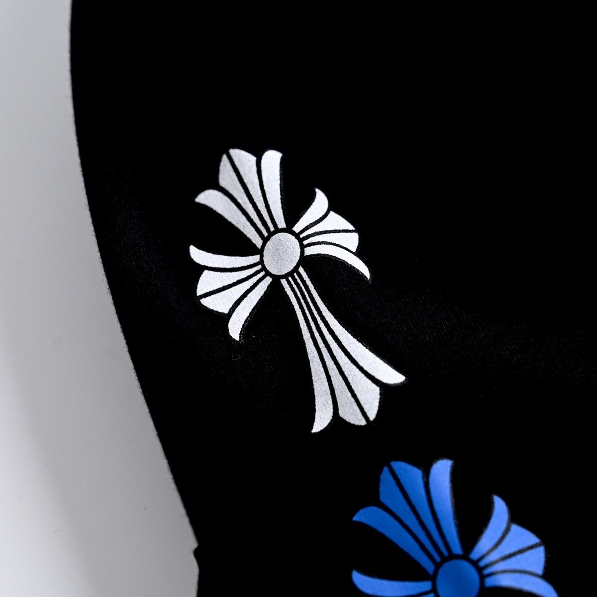 Chrome Hearts CHROME HEARTS MULTICOLOR CROSS CEMETERY ZIP UP HOODIE BLACK Size US M / EU 48-50 / 2 - 14 Thumbnail