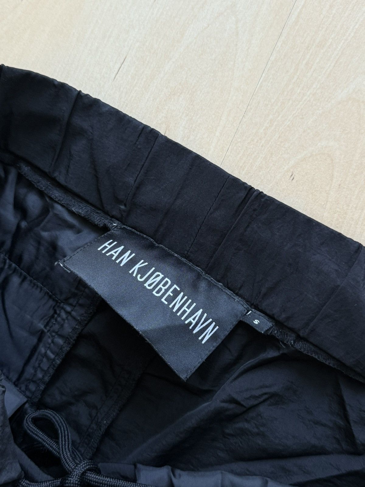 Han Kjobenhavn Han Kjobenhavn nylon jogger pants size S Size US 30 / EU 46 - 4 Thumbnail