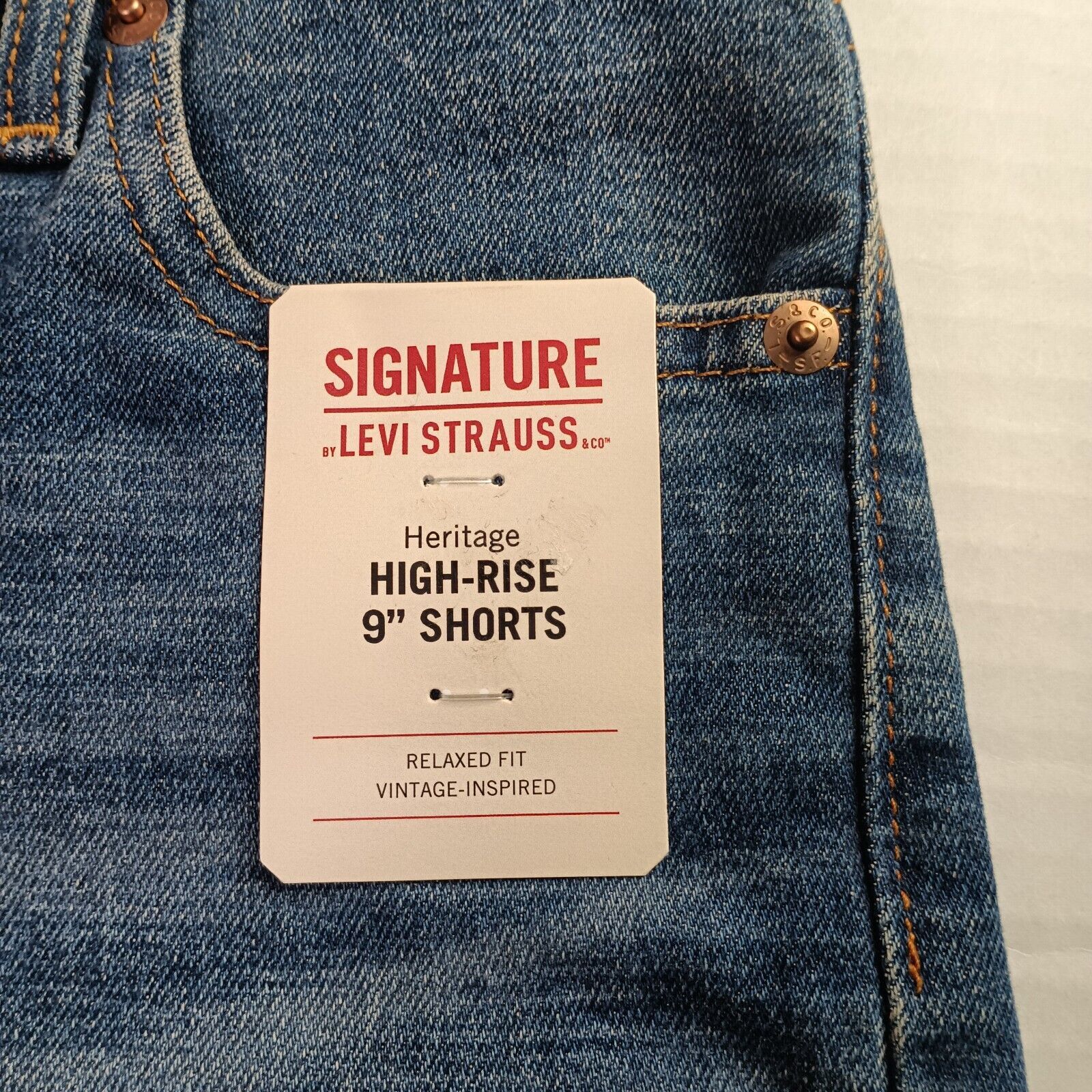 Levi's Signature Levi Strauss Women's Denim Shorts Size 2 W26 Blue Size 26" / US 2 / IT 38 - 2 Thumbnail