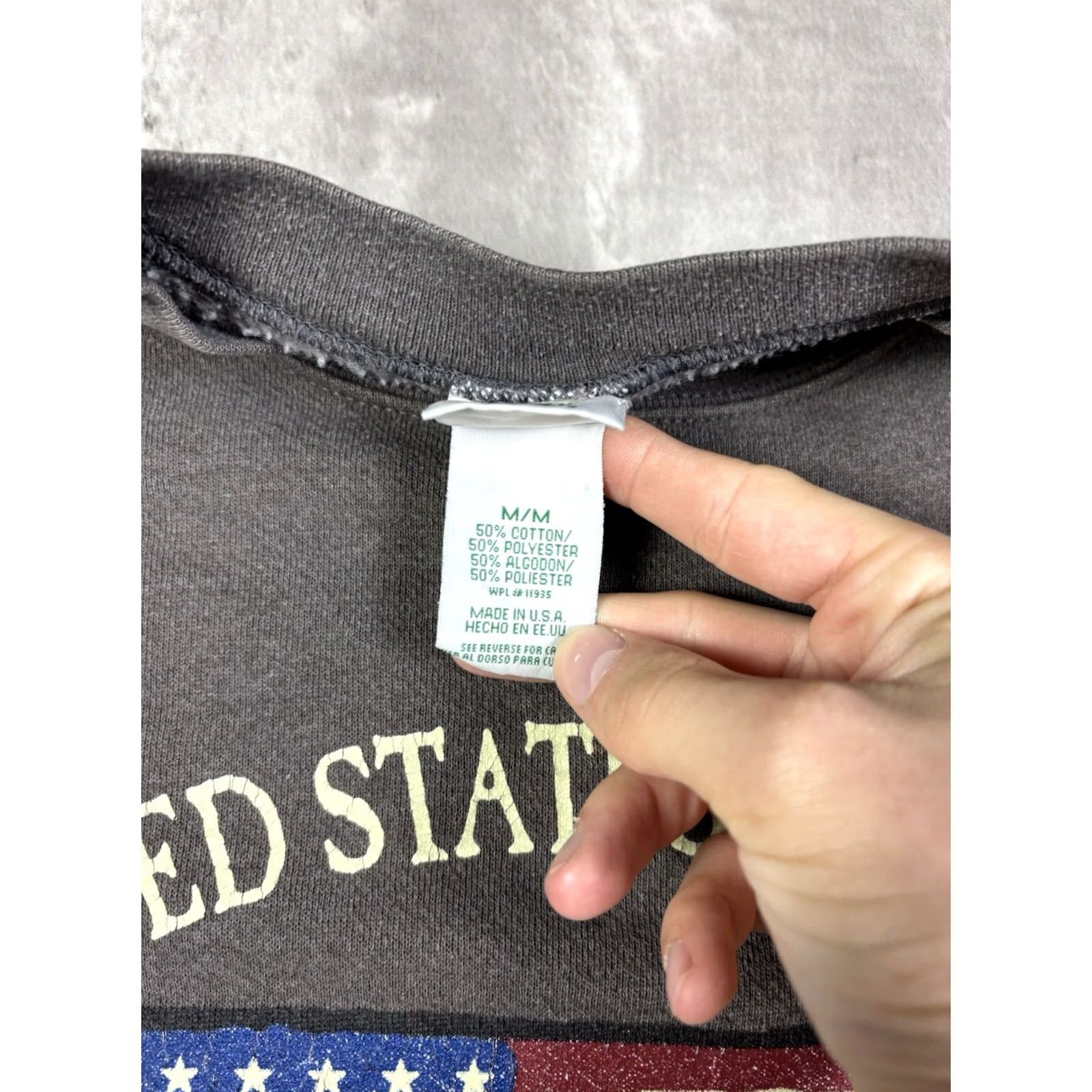 Vintage VINTAGE USA Flag Sweatshirt Pullover Mens M Brown 90s Graphic Print Fleece Size US M / EU 48-50 / 2 - 4 Thumbnail