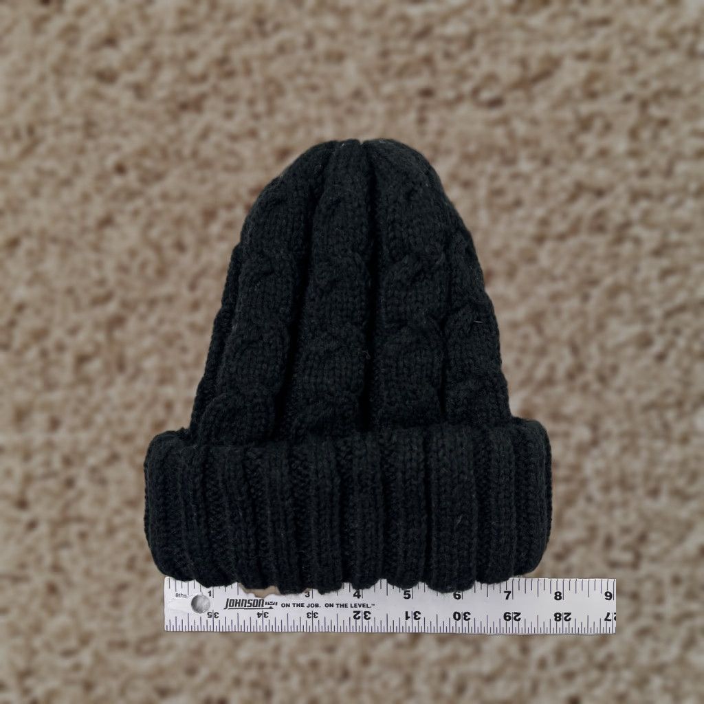 Vintage Berkshire Fashion Inc Beanie Toque Womens One Size Black Cable Knit Acrylic Ski Size ONE SIZE - 1 Thumbnail