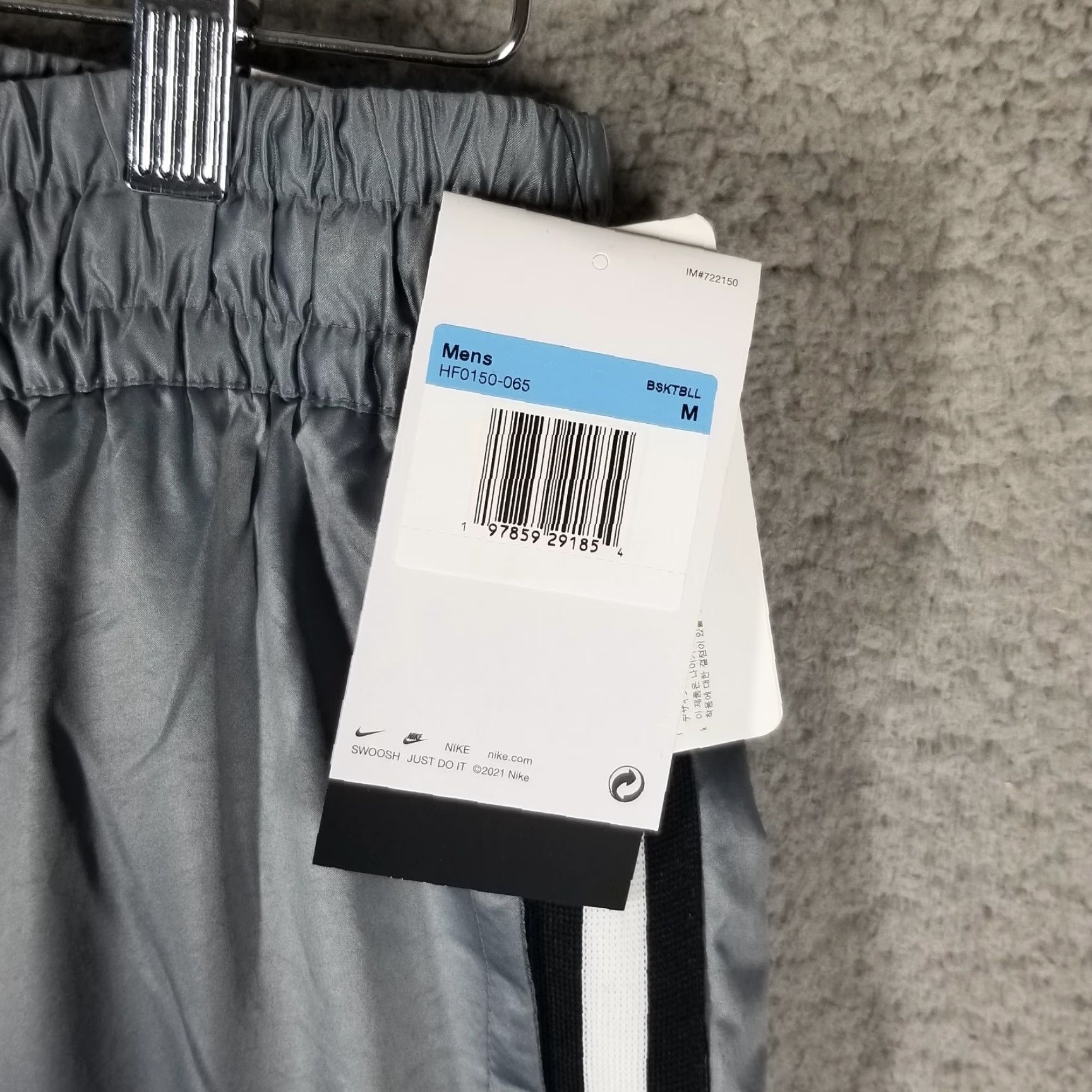 Nike VINTAGE Nike Therma-FIT Repel Jogger Pants Men Adult Medium Gray Black White Activewear Winter Summer Fall Spring Sports Athleisure Size US 31 - 4 Thumbnail