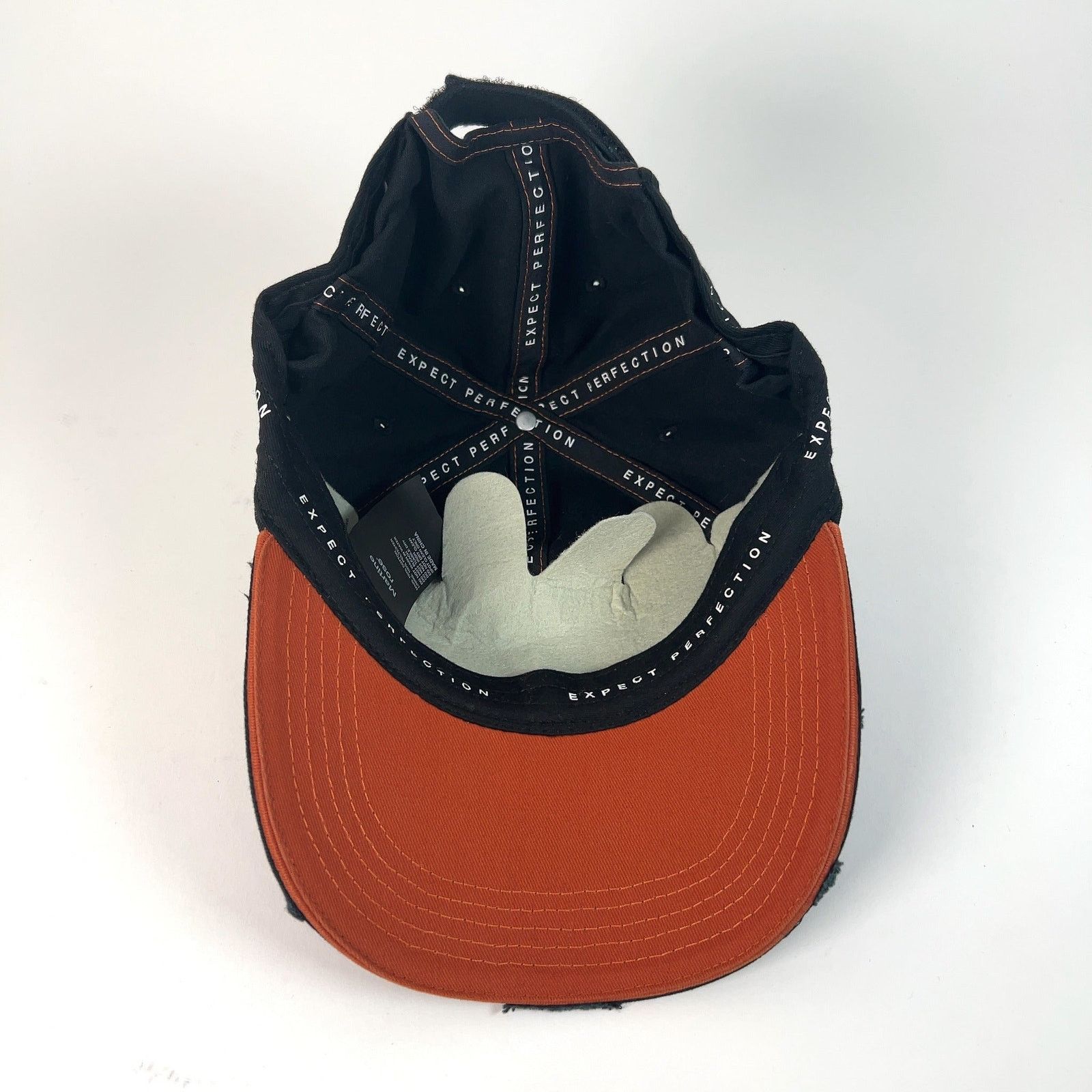 Martine Rose Martine Rose 'Local Hero' Roll Back Graphic Hat Size ONE SIZE - 6 Thumbnail