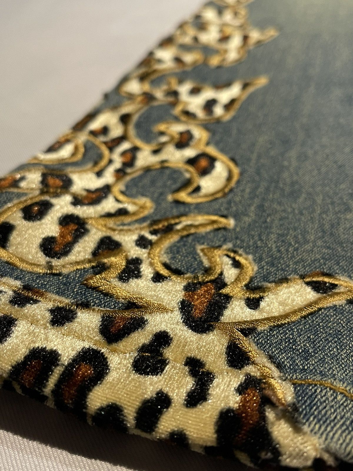 Japanese Brand × Vintage Vintage Denim Leopard Flame Embroidered Distressed Jeans Size 28" / US 6 / IT 42 - 8 Thumbnail