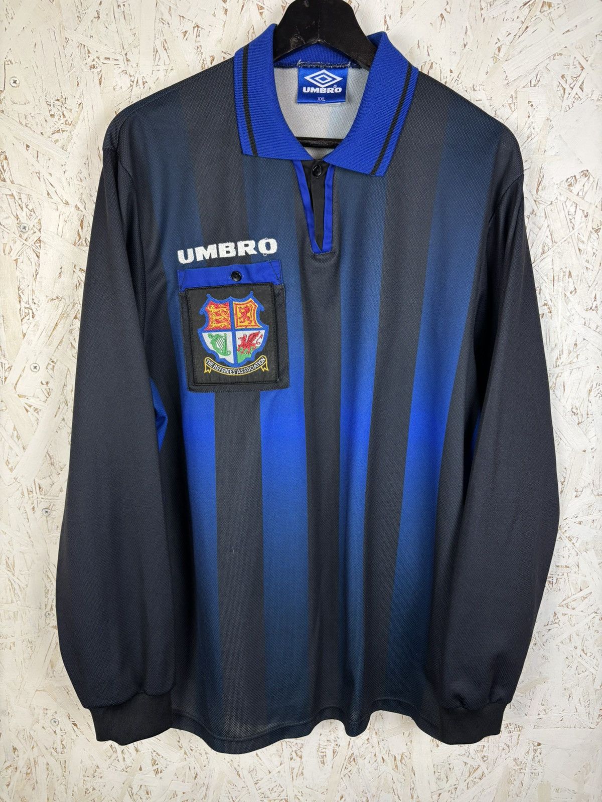 Umbro 90s Umbro Referees Association Long Sleeve Soccer Jersey XXL Size US XXL / EU 58 / 5 - 1 Thumbnail