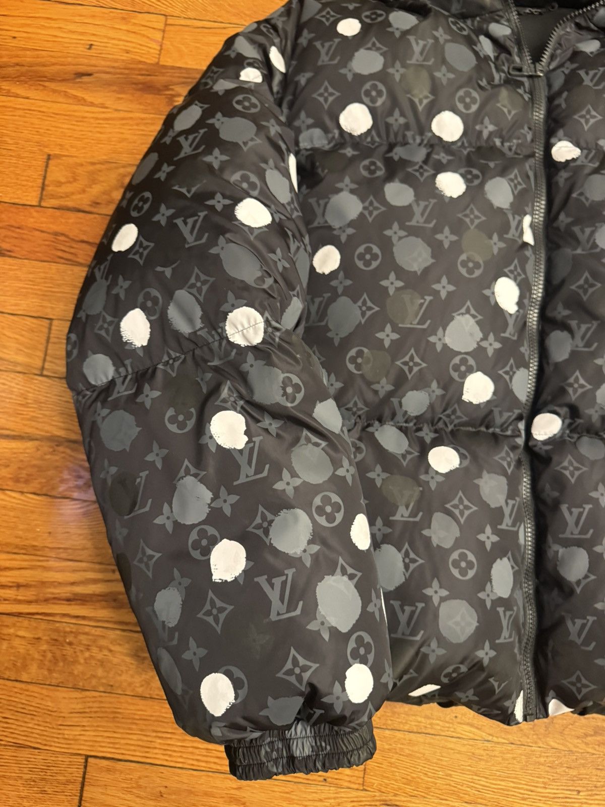 Louis Vuitton × Yayoi Kusama Louis Vuitton X Yayoi Kusama Puffer Jacket Size 52 / Large Size US L / EU 52-54 / 3 - 3 Thumbnail
