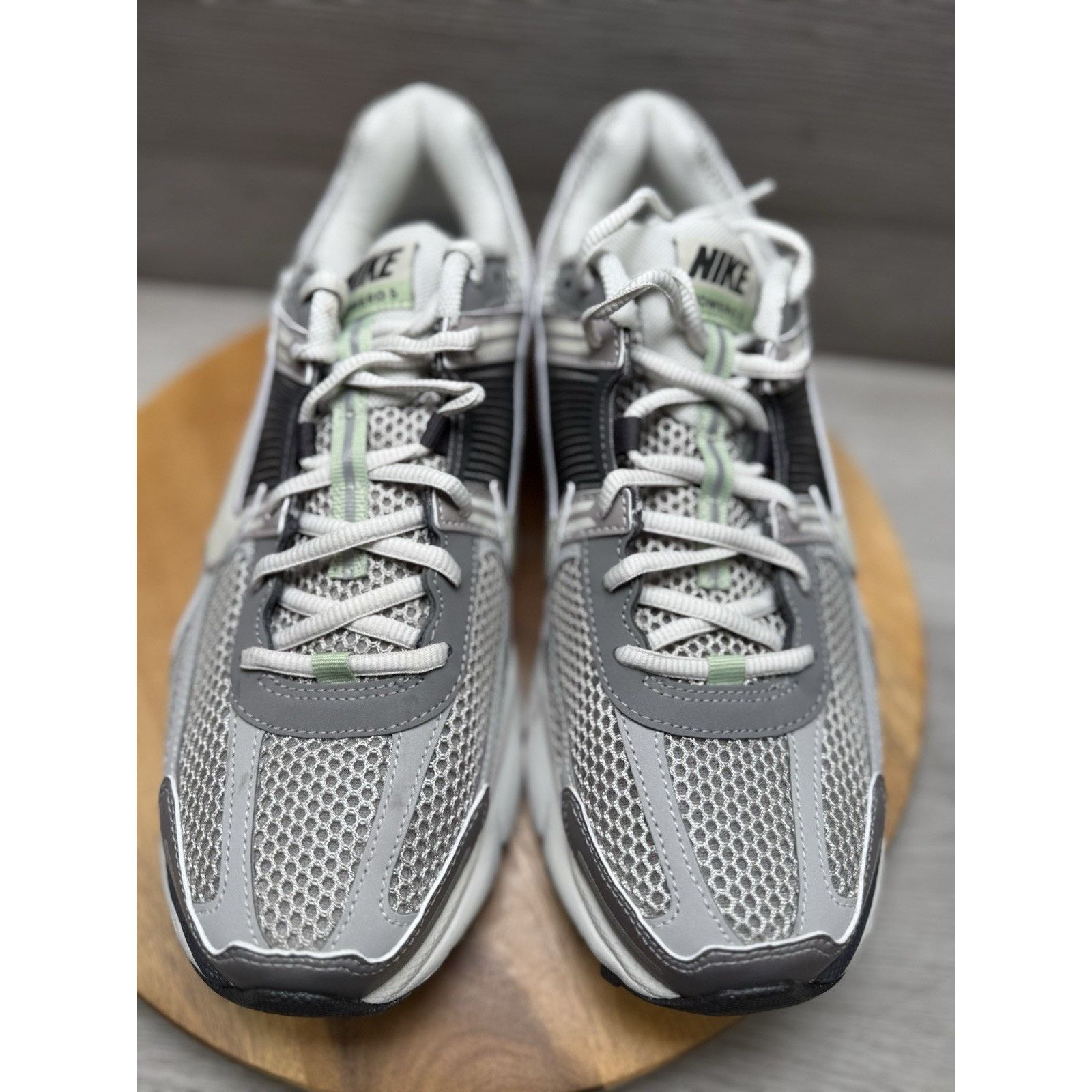 Nike Nike Air Zoom Vomero 5 'Cobblestone' FB8825-001 Women’s 12.5 Size US 4 / IT 34 - 4 Thumbnail