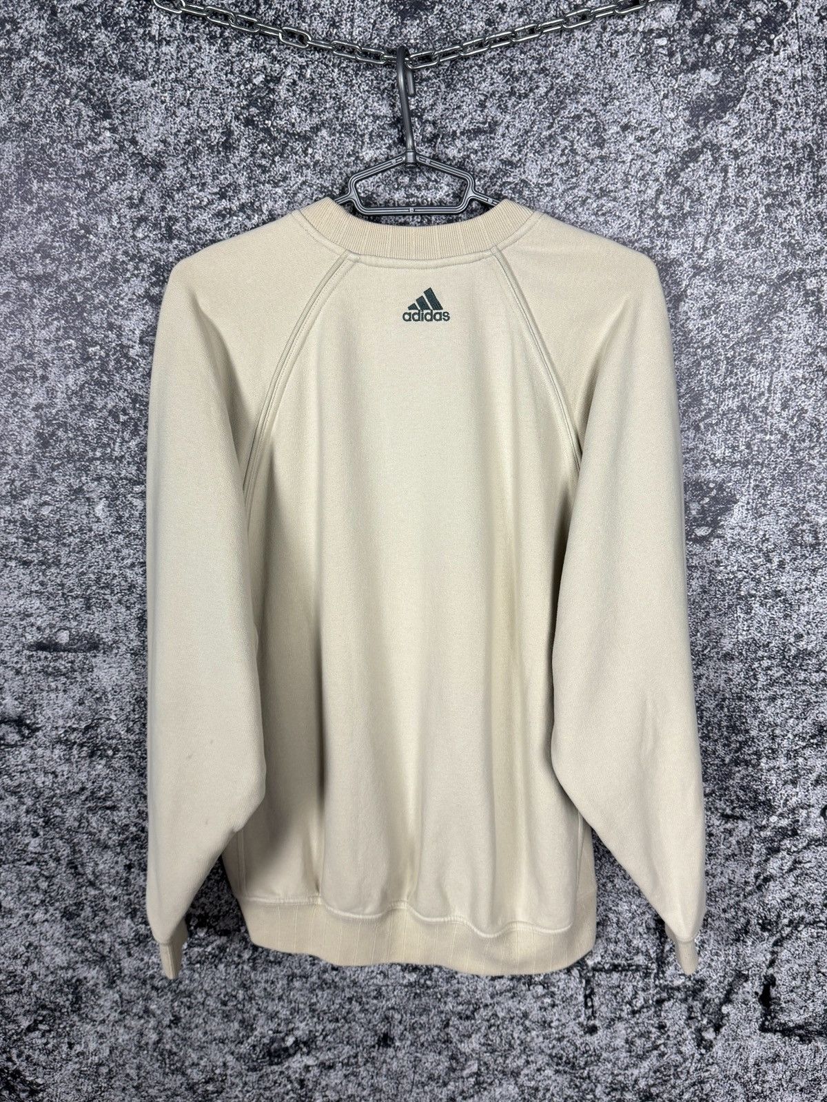 Adidas Adidas Vintage 90s Sweatshirt Big Embroidered Logo Size M Size US M / EU 48-50 / 2 - 11 Thumbnail