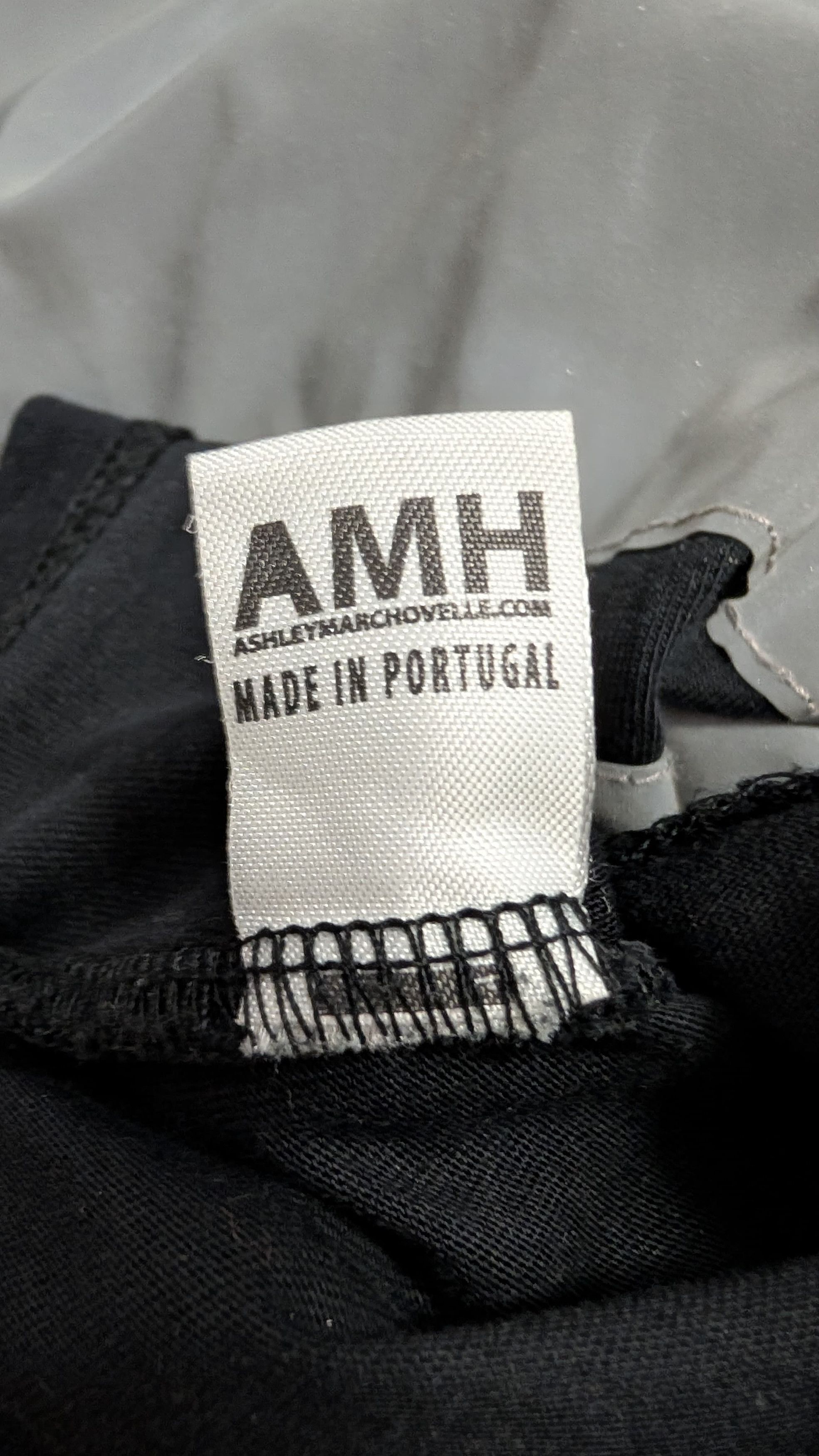 Ashley Marc Hovelle AMH Ashley Marc Hovelle Reflective Longsleeve Top - Size S Size US S / EU 44-46 / 1 - 4 Thumbnail