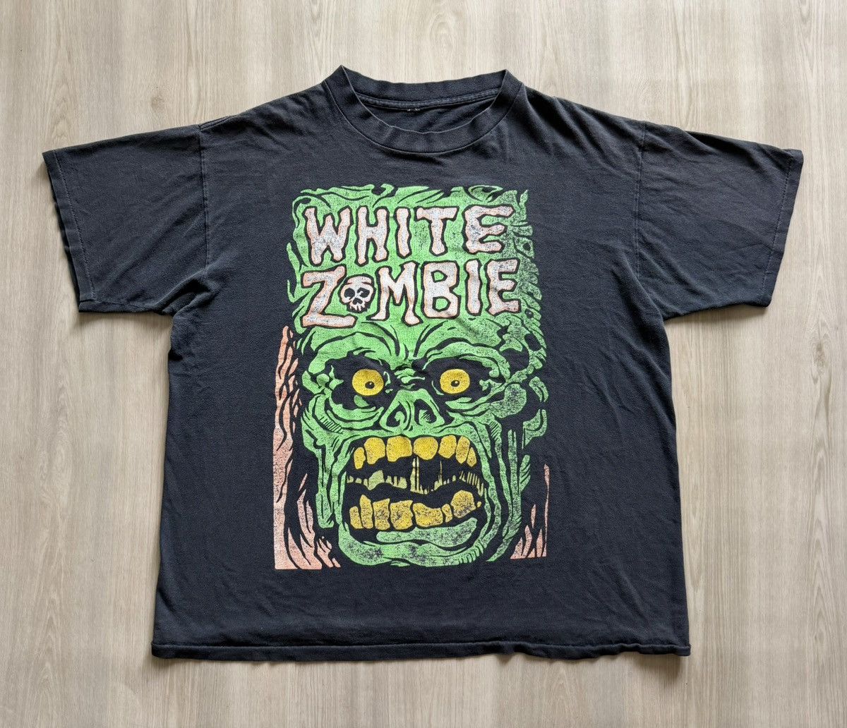 Vintage Vintage White Zombie 1993 La Sexorcisto Shirt Mens XL Tour Size US XL / EU 56 / 4 - 1 Thumbnail