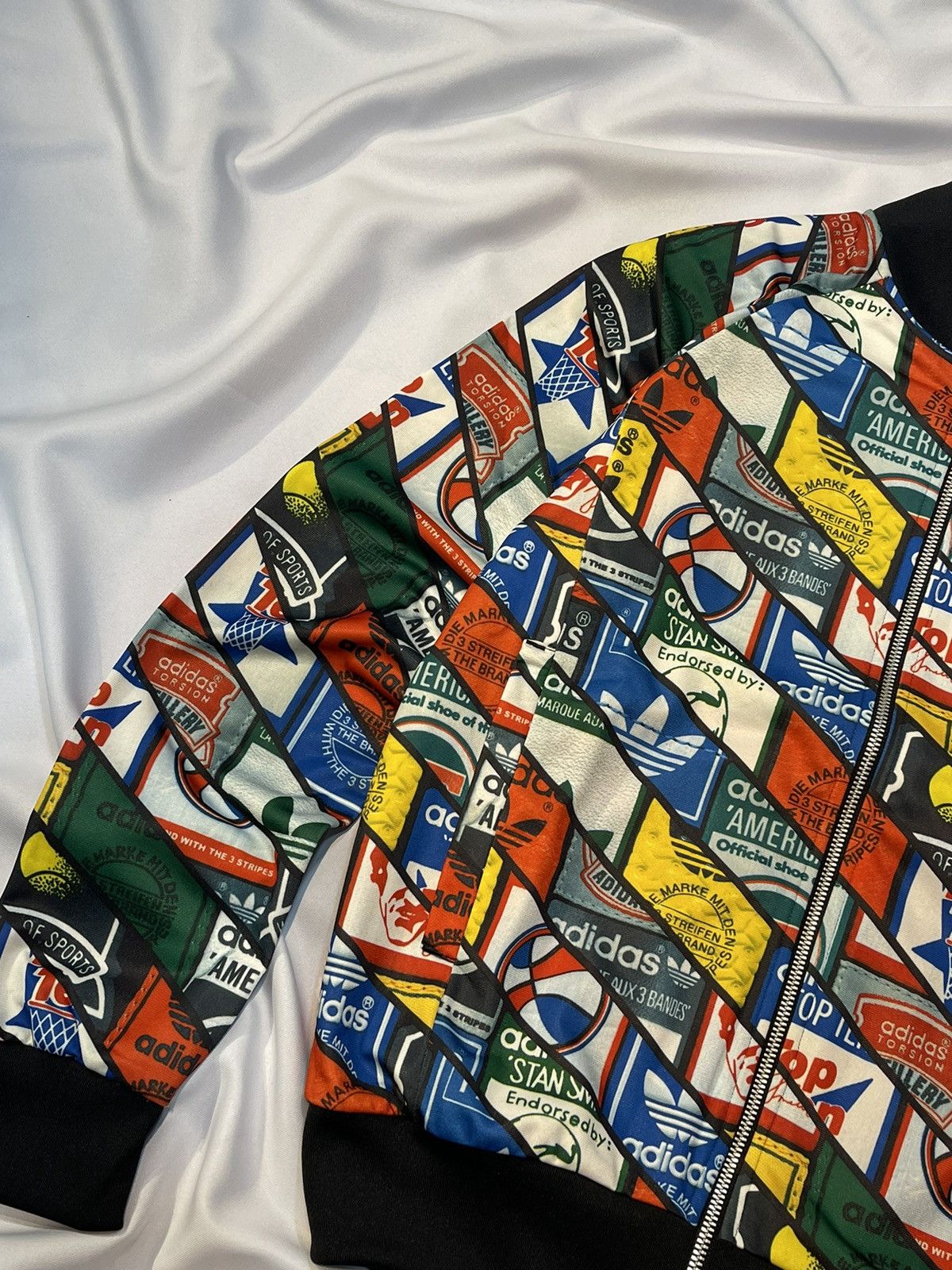 Adidas × Vintage ADIDAS BOMBER BANNERFLAG FULLPRINT JACKET Size US L / EU 52-54 / 3 - 5 Thumbnail