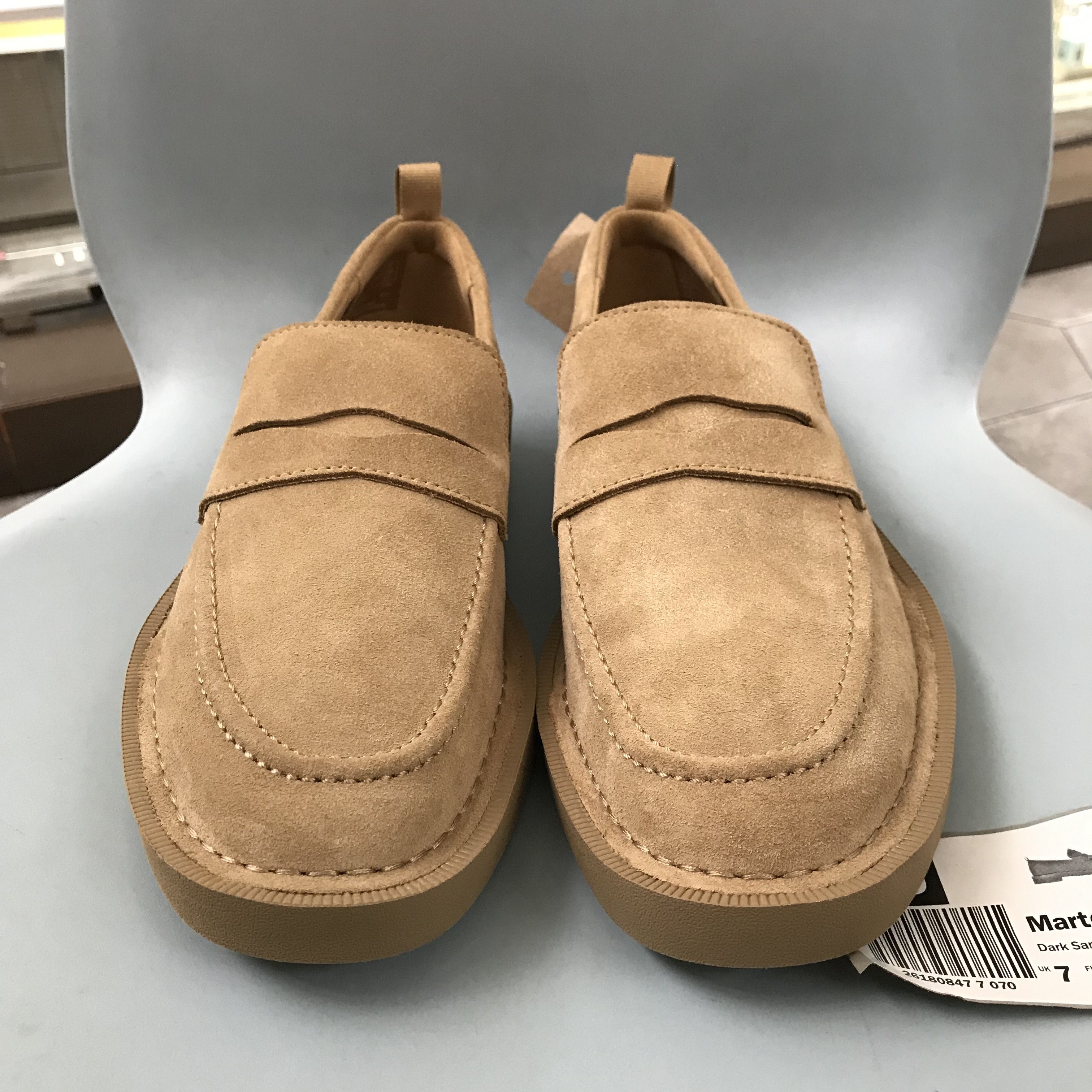 Clarks Clarks Martock Loafer penny loafer tassle brown Sand Suede Size US 6.5 / EU 39-40 - 10 Thumbnail