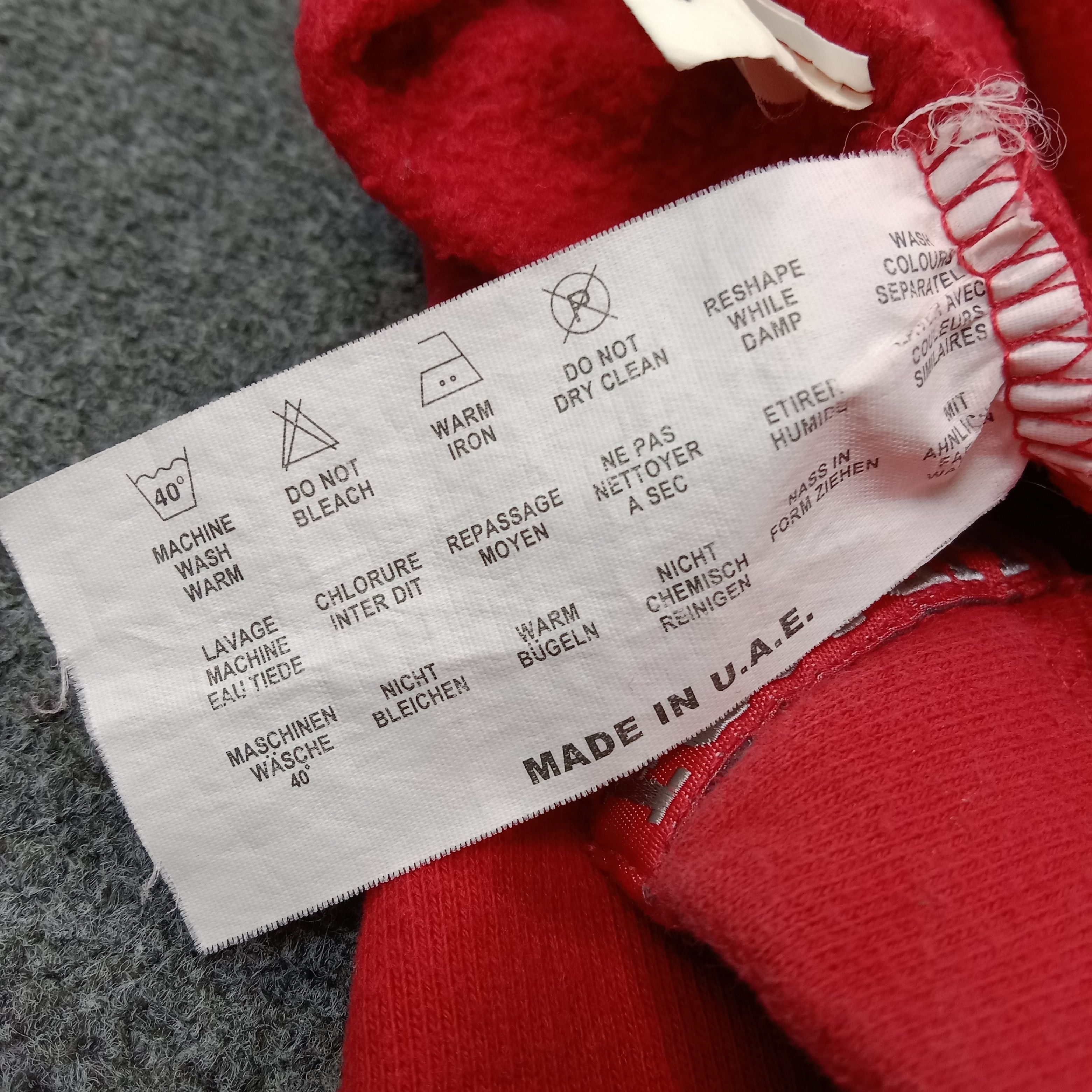 Ferrari Ferrari Formula One Racing Team Sweatshirt C241N23 Size US L / EU 52-54 / 3 - 11 Thumbnail