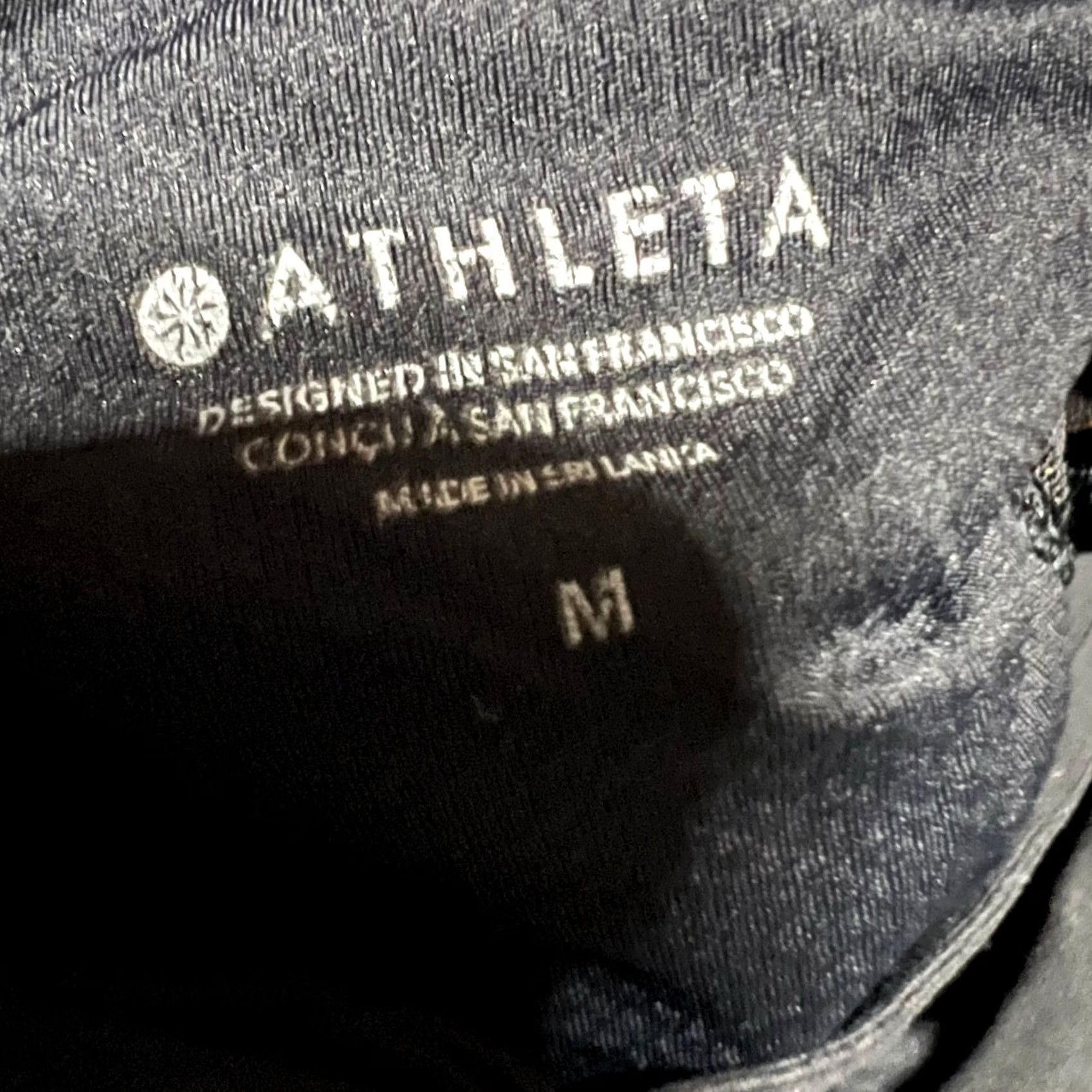 Athleta Athleta Sports Bra Womens M Black Crop Top Strappy Size M / US 6-8 / IT 42-44 - 4 Thumbnail