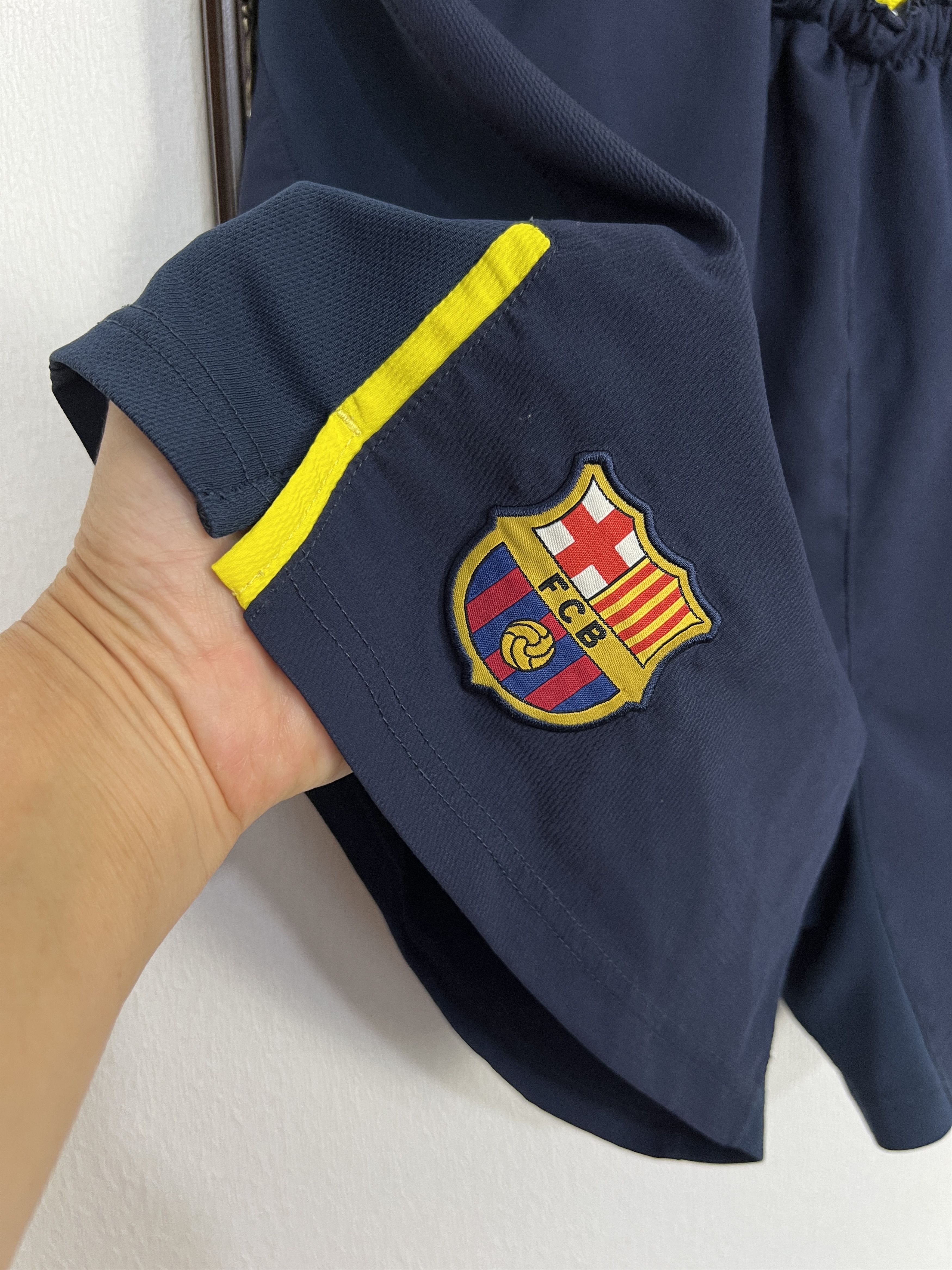 Nike Vintage Nike Fc Barcelona Football Blue Shorts XL Size US 36 / EU 52 - 5 Thumbnail