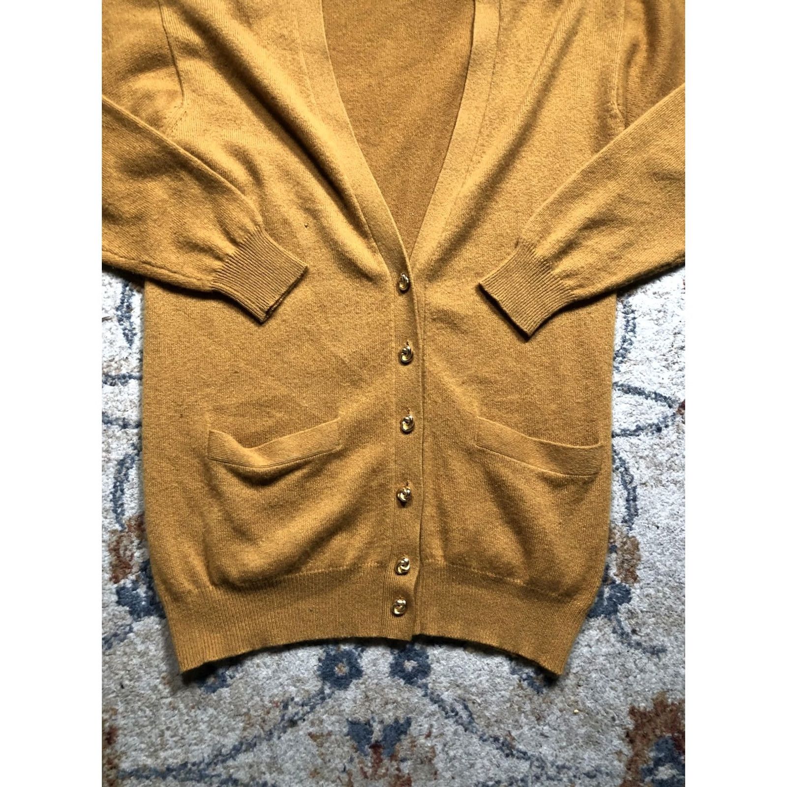 Vintage VINTAGE Country Shop Cashmeres Cardigan Sweater V-Neck Womens Small Yellow 100% Cashmere Button Pockets Knit Blended Ribbed Cuffs Size S / US 4 / IT 40 - 5 Thumbnail