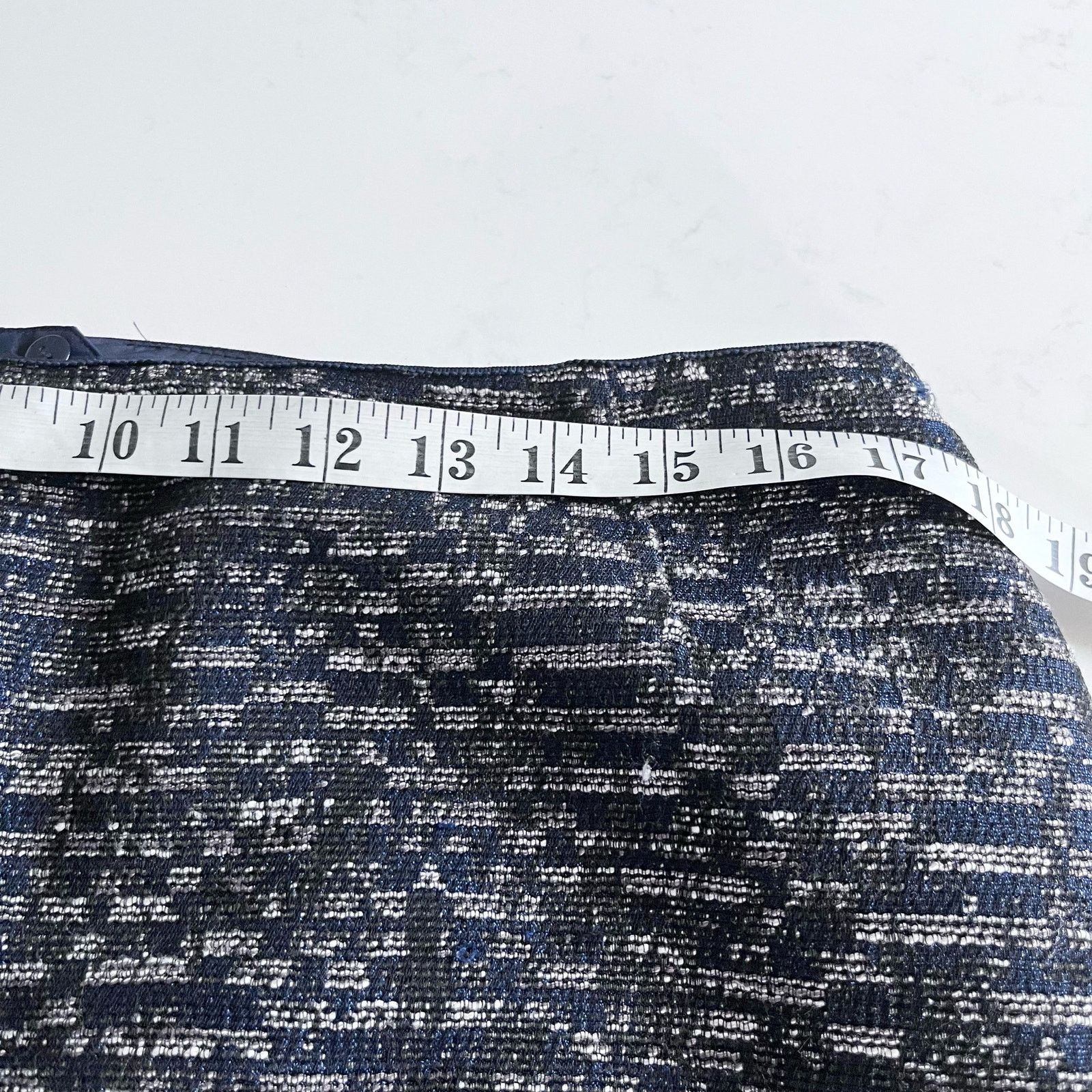 Lafayette 148 Lafayette 148 New York Classic Pencil Straight Skirt Size 34" / US 12 / IT 48 - 7 Thumbnail