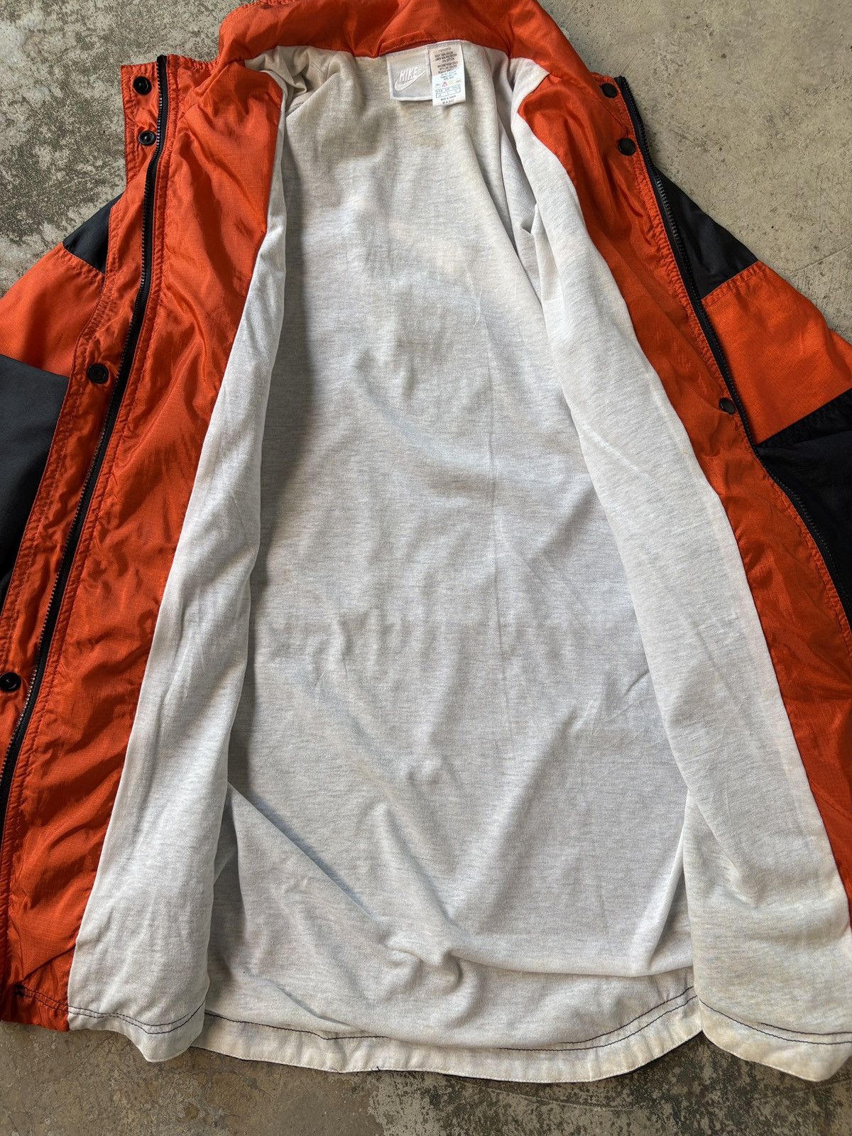 Nike × Vintage Vintage Nike Big Swoosh Windbreaker Jacket size L Tall Size US L / EU 52-54 / 3 - 5 Thumbnail