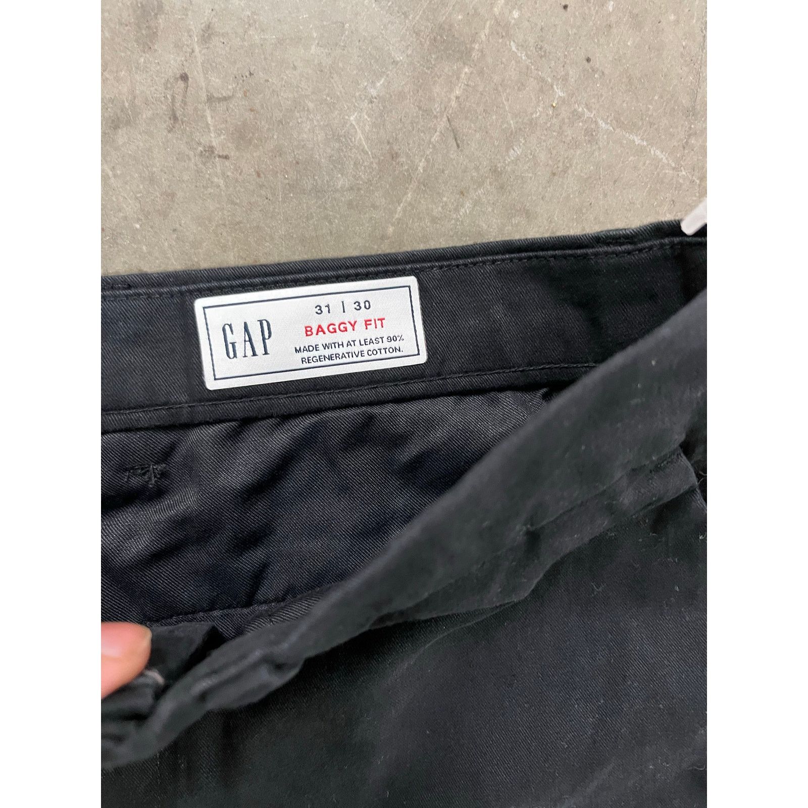 Gap Gap Men - Modern Khakis in Baggy Fit / 31x30/ blue/ NWOT Size US 31 - 5 Thumbnail